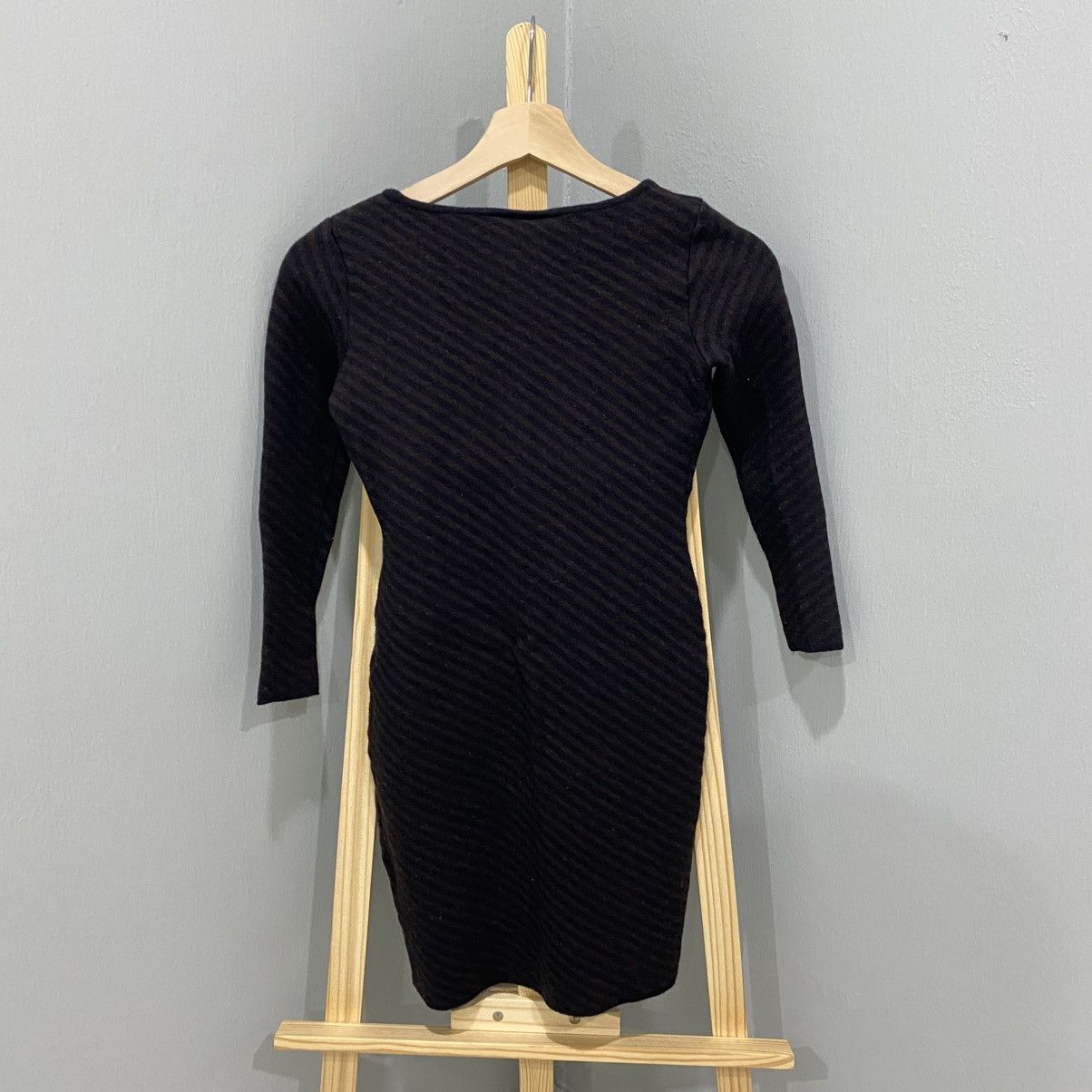 Fendi FENDI Vintage Ribbed Knit V-Neck Bodycon Mini Dress Size S / US 4 / IT 40 - 2 Thumbnail
