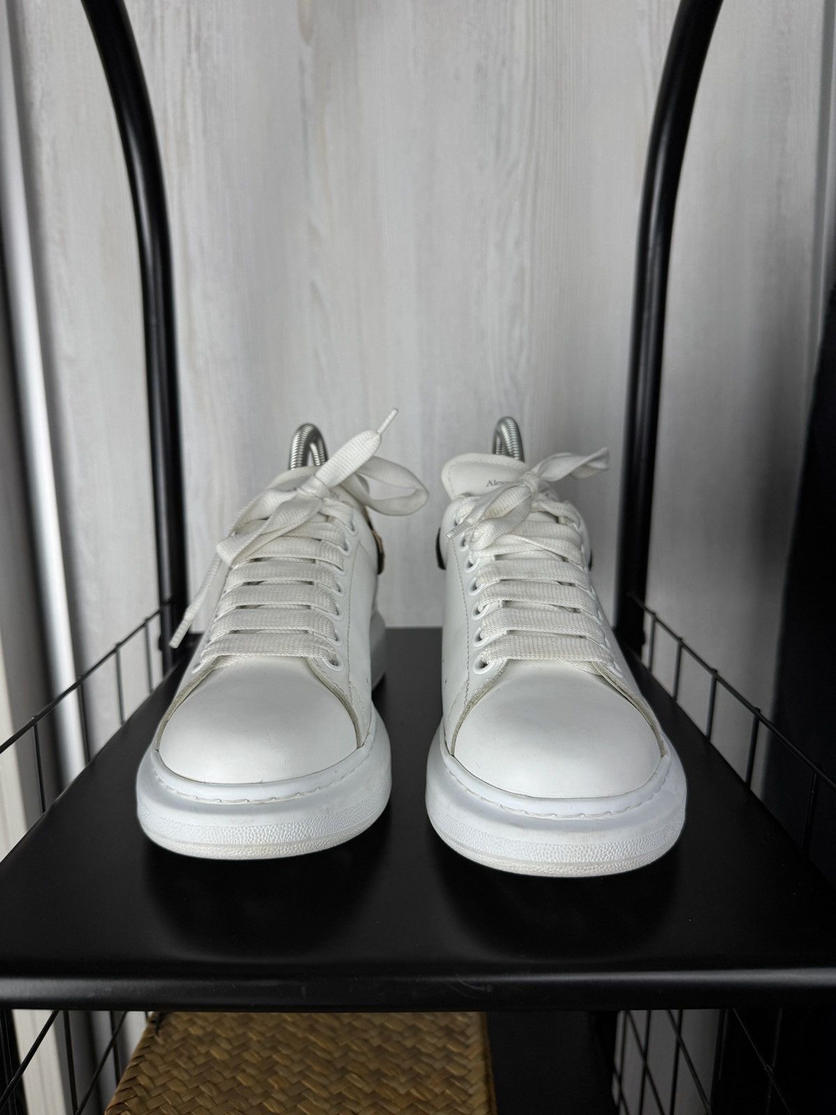 Alexander McQueen Alexander McQueen Oversized Leather Sneakers Leopard Back Size US 8.5 / IT 38.5 - 5 Thumbnail