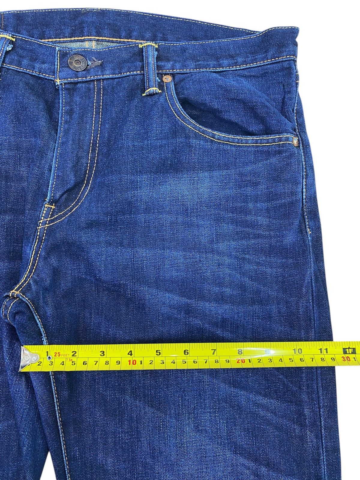 Levi's Levi’s Blue Wash Whiskered Style Straight Leg Jeans Size US 35 - 7 Thumbnail