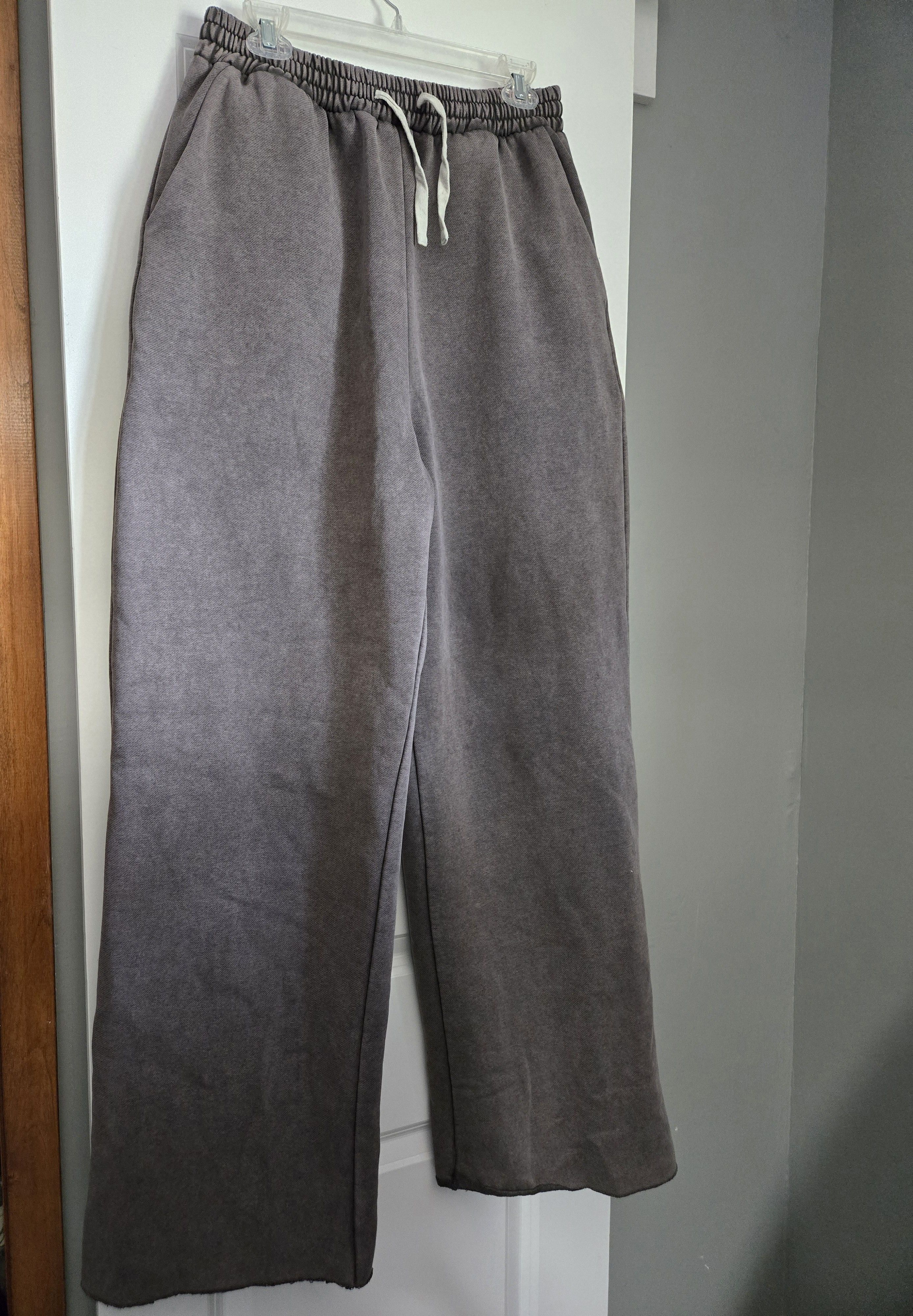 MNML MNML OVERSIZED SWEATPANTS Size US 32 / EU 48 - 1 Thumbnail