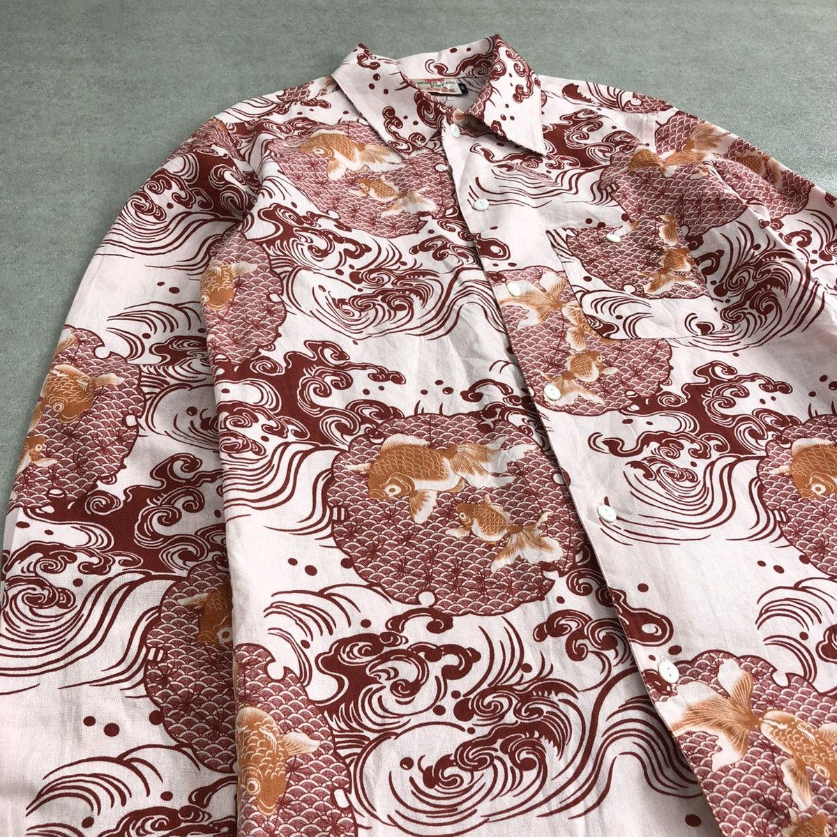 Japanese Brand 🇯🇵Vintage Japanese Classic Script Fish Koi Hawaiian Shirt Size US M / EU 48-50 / 2 - 3 Thumbnail