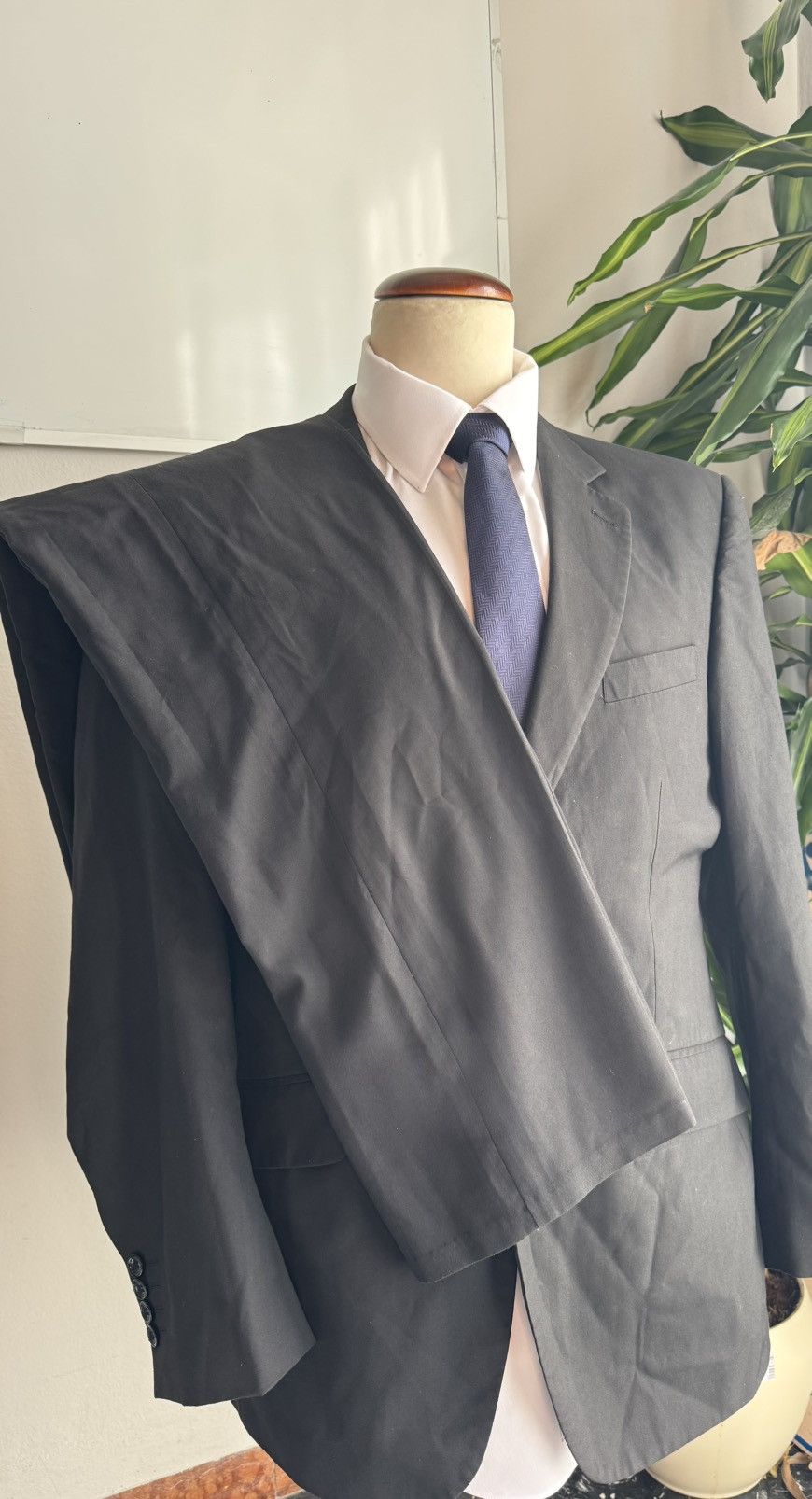 Giorgio Armani Suit 52 black