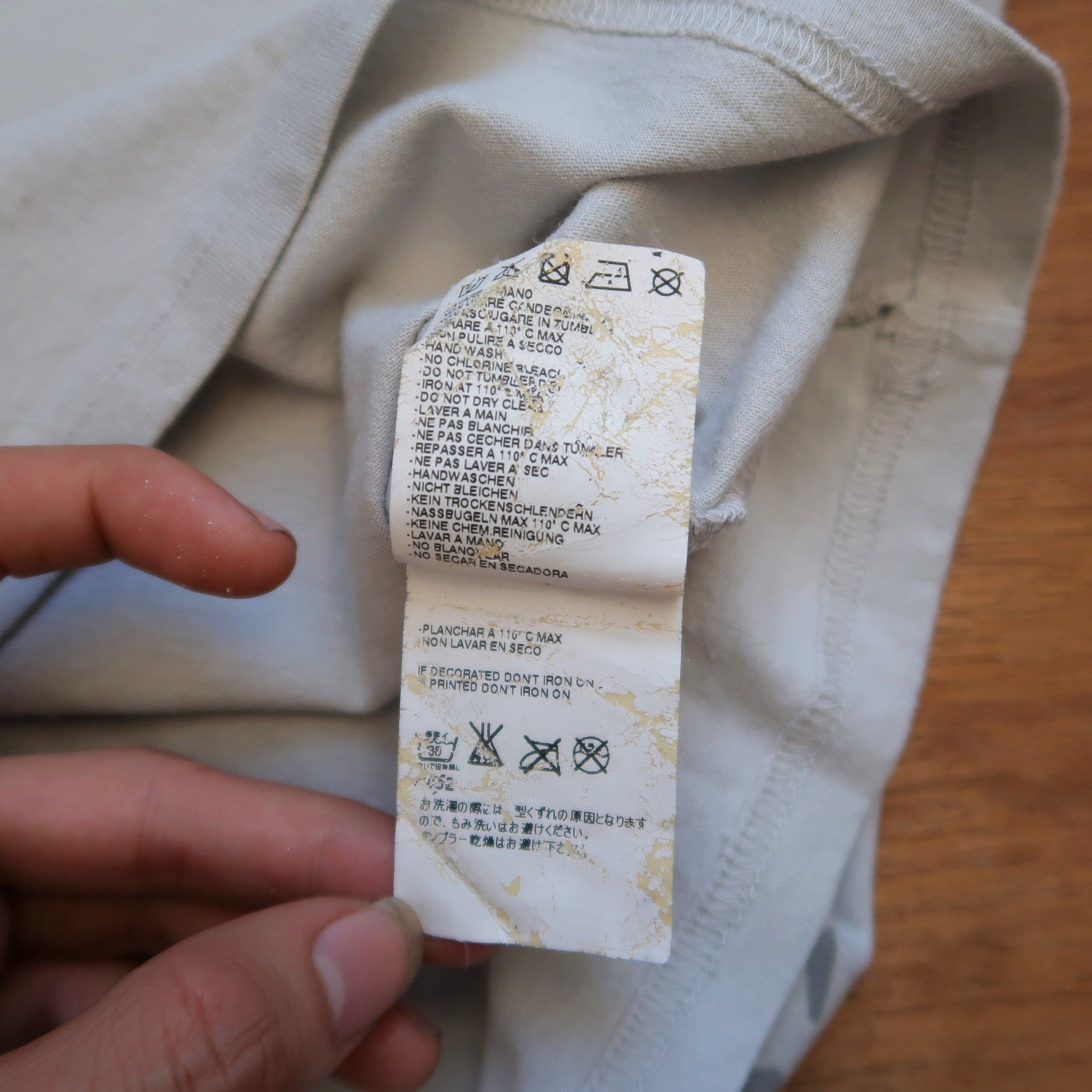 Maison Margiela SS 2011 Aids Awareness Reflective T-Shirt Size US S / EU 44-46 / 1 - 13 Thumbnail