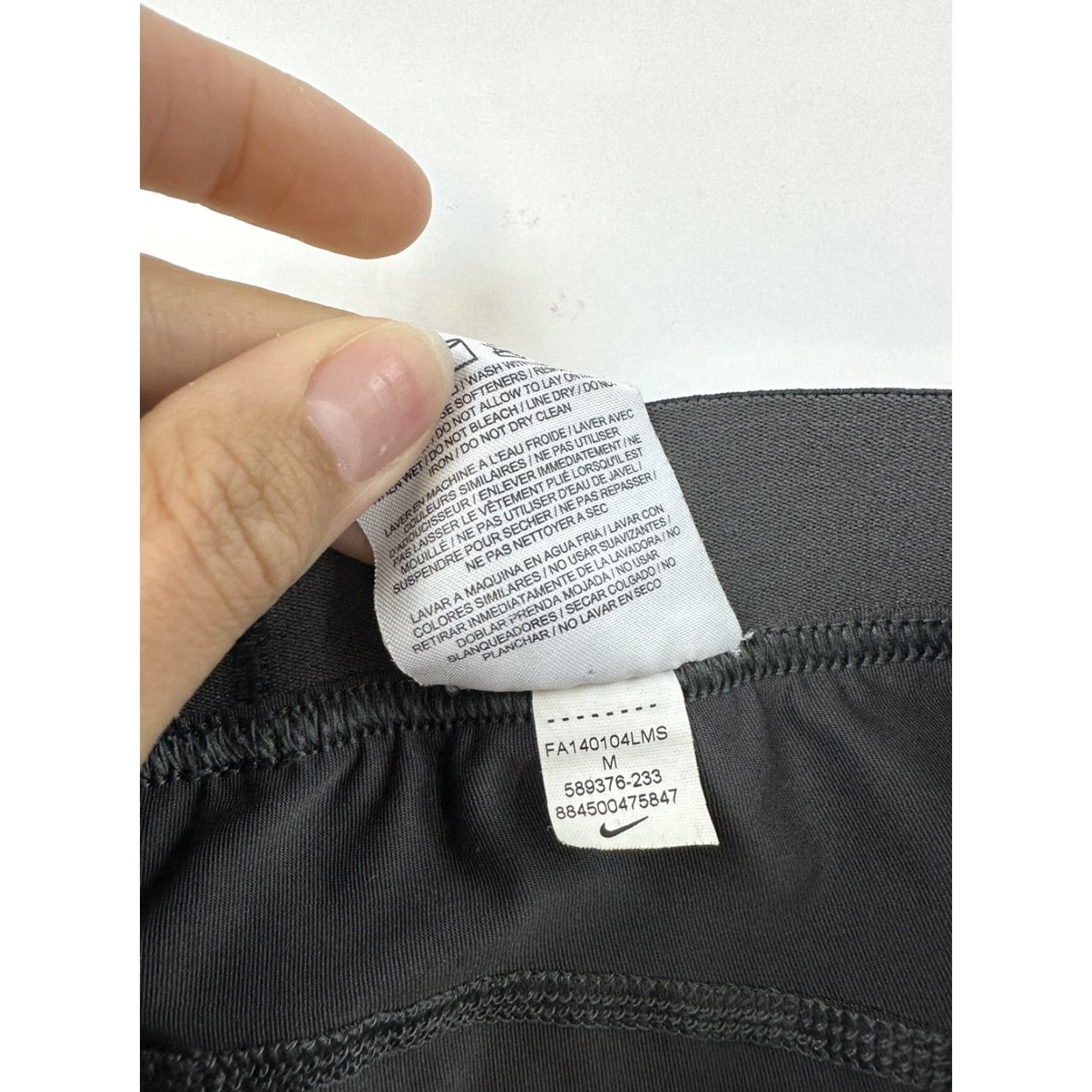 Nike Nike Pro Leggings Women M Capri Black Gray Yoga Running Gym & Training Size 32" / US 10 / IT 46 - 5 Thumbnail