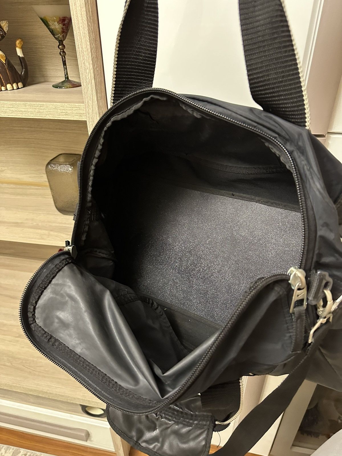 Nike Vintage 90s Nike Crazy Sport Bag Luggage Black Shoulder Bag Size ONE SIZE - 12 Thumbnail