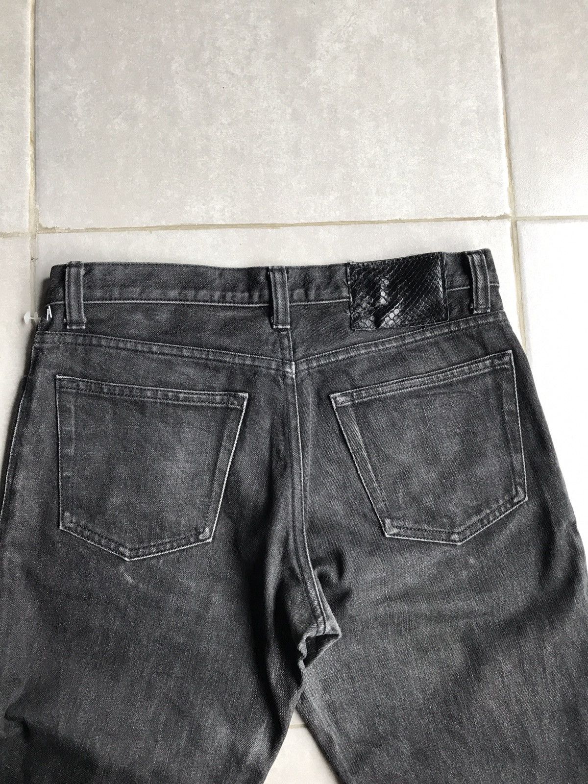 Attachment × Kazuyuki Kumagai Attachment Attachment black wash jeans Size US 28 / EU 44 - 8 Thumbnail