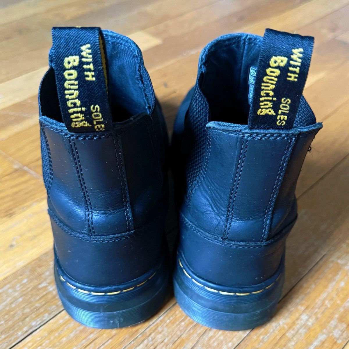 Dr. Martens Dr. Martens Embury Chelsea Boots Size US 9 / EU 42 - 8 Thumbnail