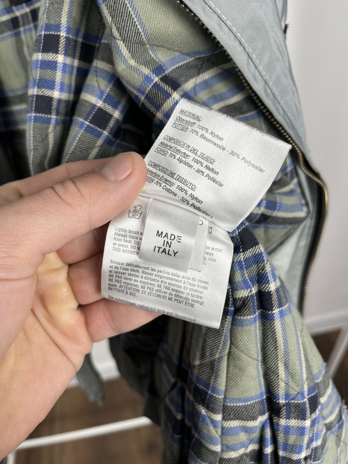 Belstaff Belstaff Nylon Jacket Grey Zip Up Plaid Lining Size 42 Women Size S / US 4 / IT 40 - 9 Thumbnail