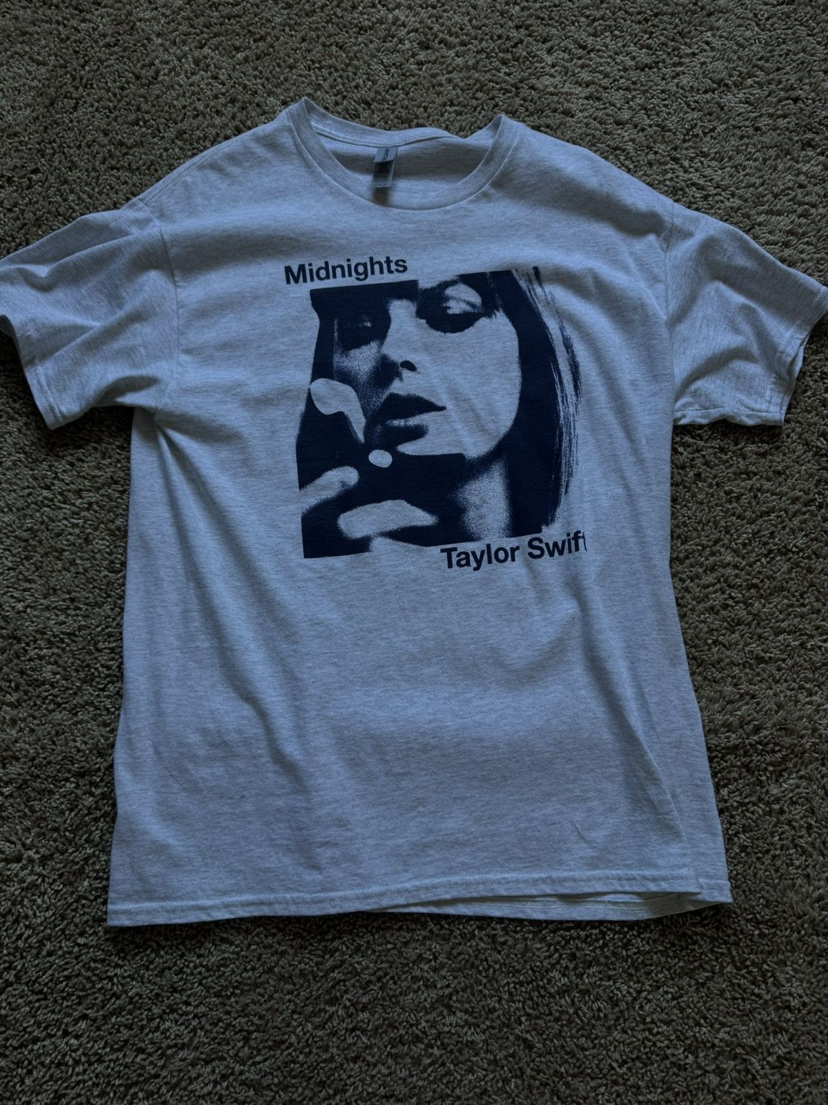 Vintage Taylor Swift Midnights Vintage Tee Size US L / EU 52-54 / 3 - 1 Thumbnail