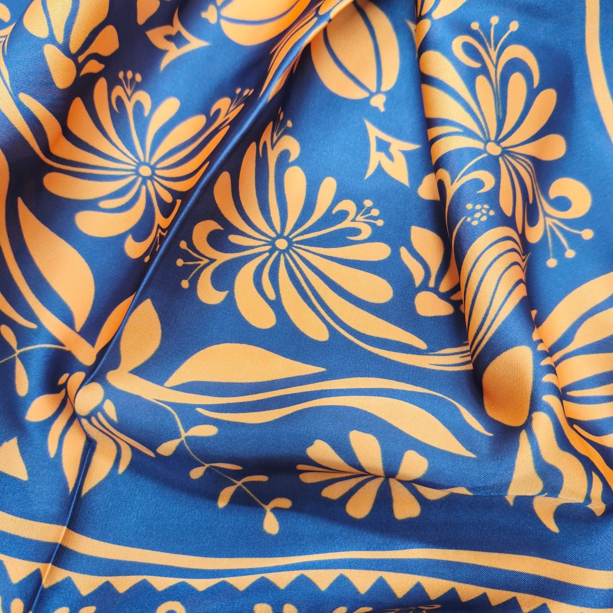 Other ✨Luxurious Navy and Orange Silk Scarf with Classical Floral Size ONE SIZE - 4 Thumbnail