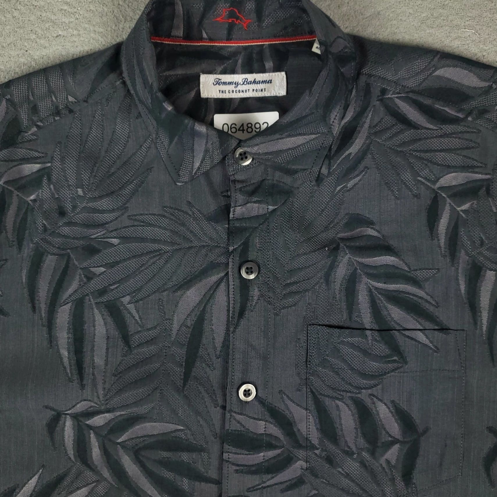 Tommy Bahama Tommy Bahama Shirt Mens Medium Gray Leaf Print Modal Hawaiian Button Up Shirt Size US M / EU 48-50 / 2 - 2 Thumbnail