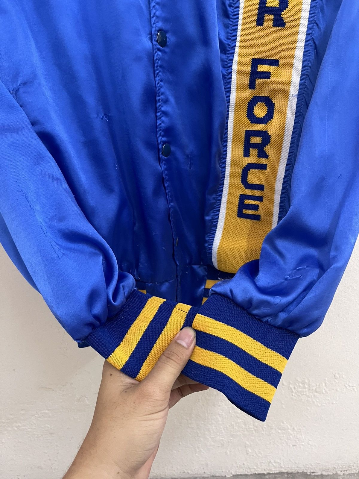 Vintage Vtg 90s Us Air Force Nylon Bomber Jacket Size US L / EU 52-54 / 3 - 3 Thumbnail