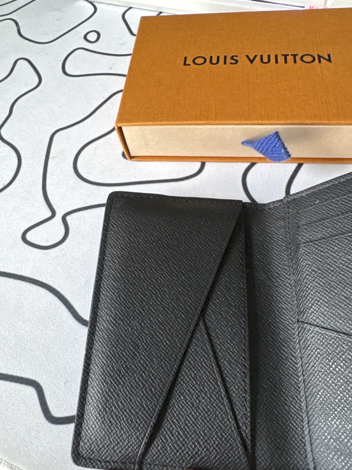 Louis Vuitton Louis Vuitton Room With A View Pocket Organizer Size ONE SIZE - 5 Thumbnail