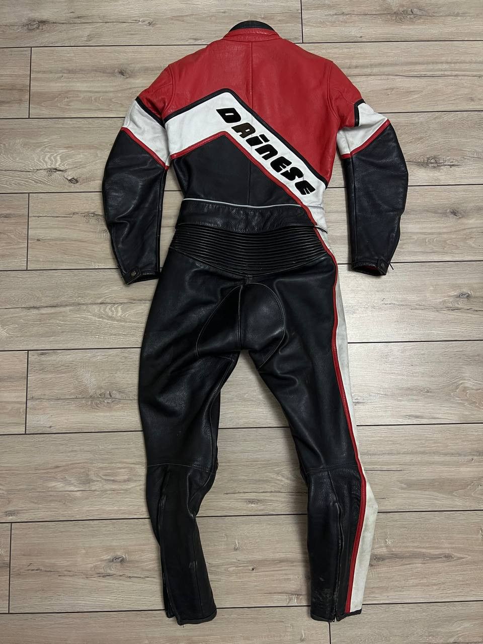 Dainese Dainese Vintage 2 piece Leather Suit Motorcycle EUR 44 Size US S / EU 44-46 / 1 - 13 Thumbnail