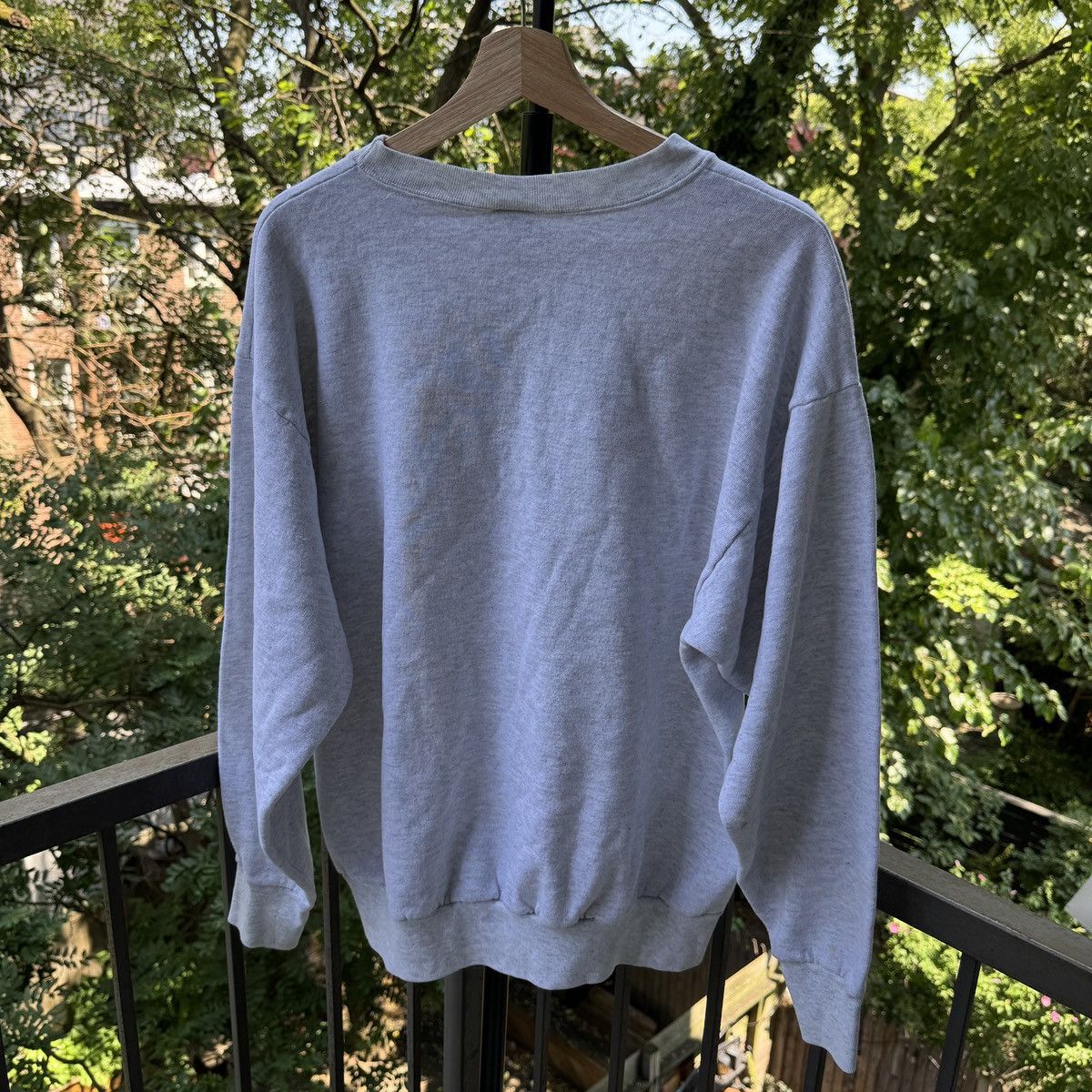 Vintage Dinosaurs Extinct Cigarettes Thrashed Faded Sweatshirt ERD Size US XL / EU 56 / 4 - 2 Thumbnail