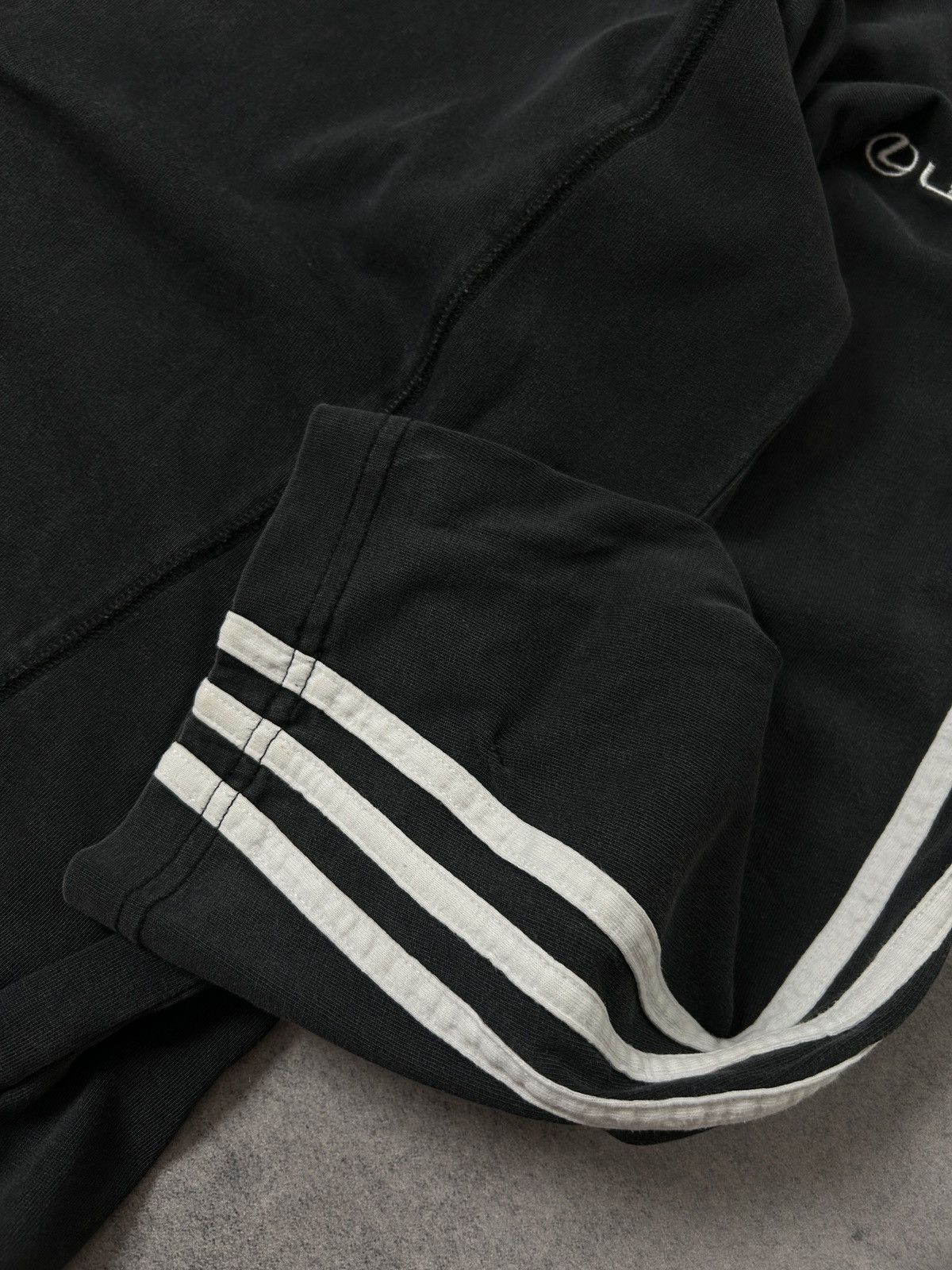 Adidas Vintage Adidas x AFL Collingwood long-sleeved mens Size US L / EU 52-54 / 3 - 5 Thumbnail