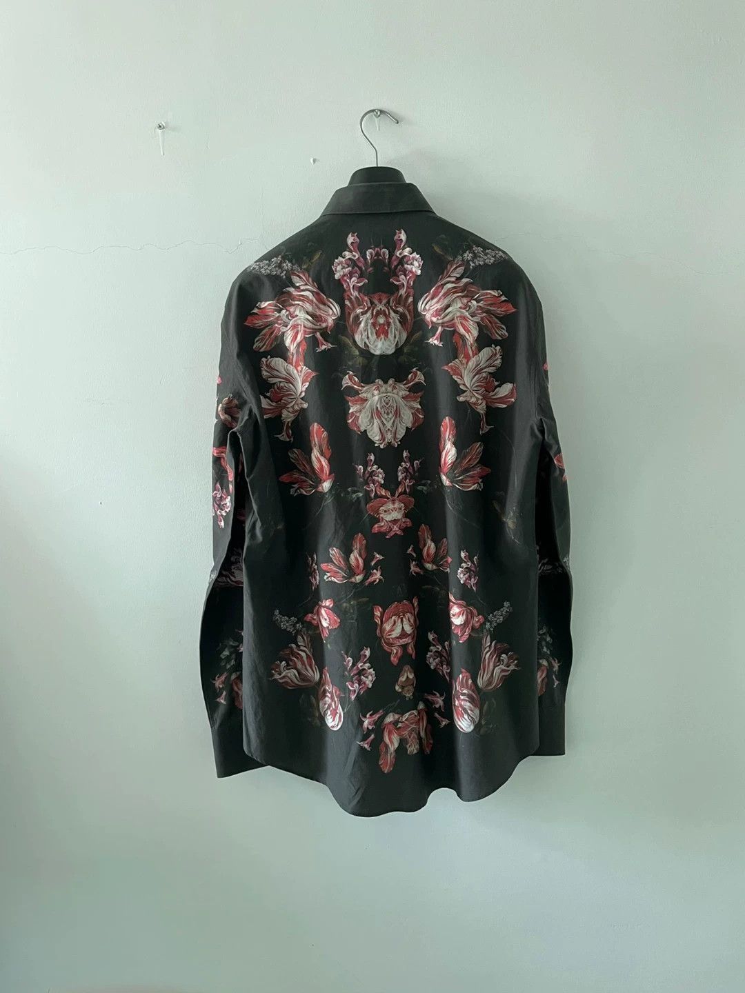 Alexander McQueen Multi Floral Print Long Sleeve Button-Up Shirt Size US M / EU 48-50 / 2 - 7 Thumbnail