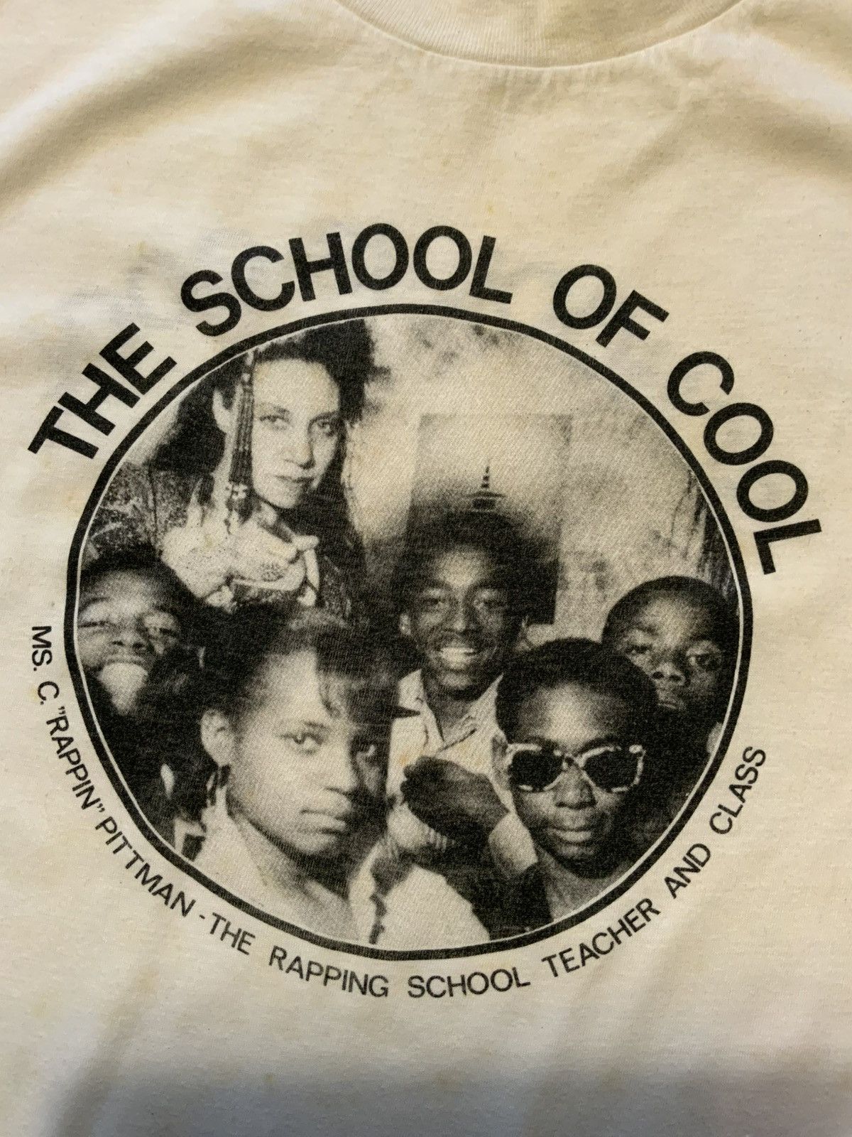 Vintage Vintage 90s The School Of Cool Ms C Rappin Pittman T-Shirt Size US L / EU 52-54 / 3 - 1 Thumbnail