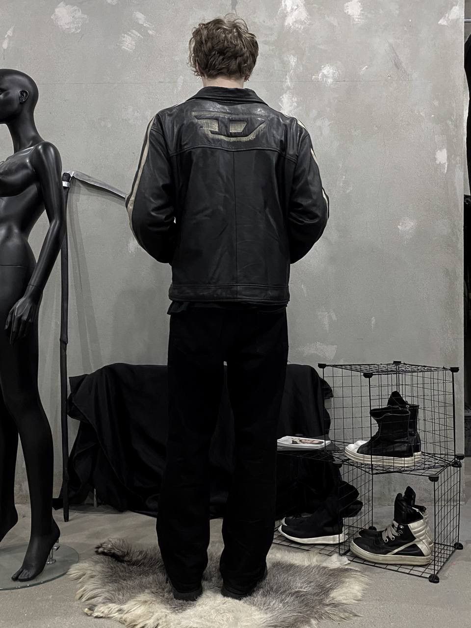Diesel Vintage Diesel Distressed Leather Jacket Size US L / EU 52-54 / 3 - 6 Thumbnail