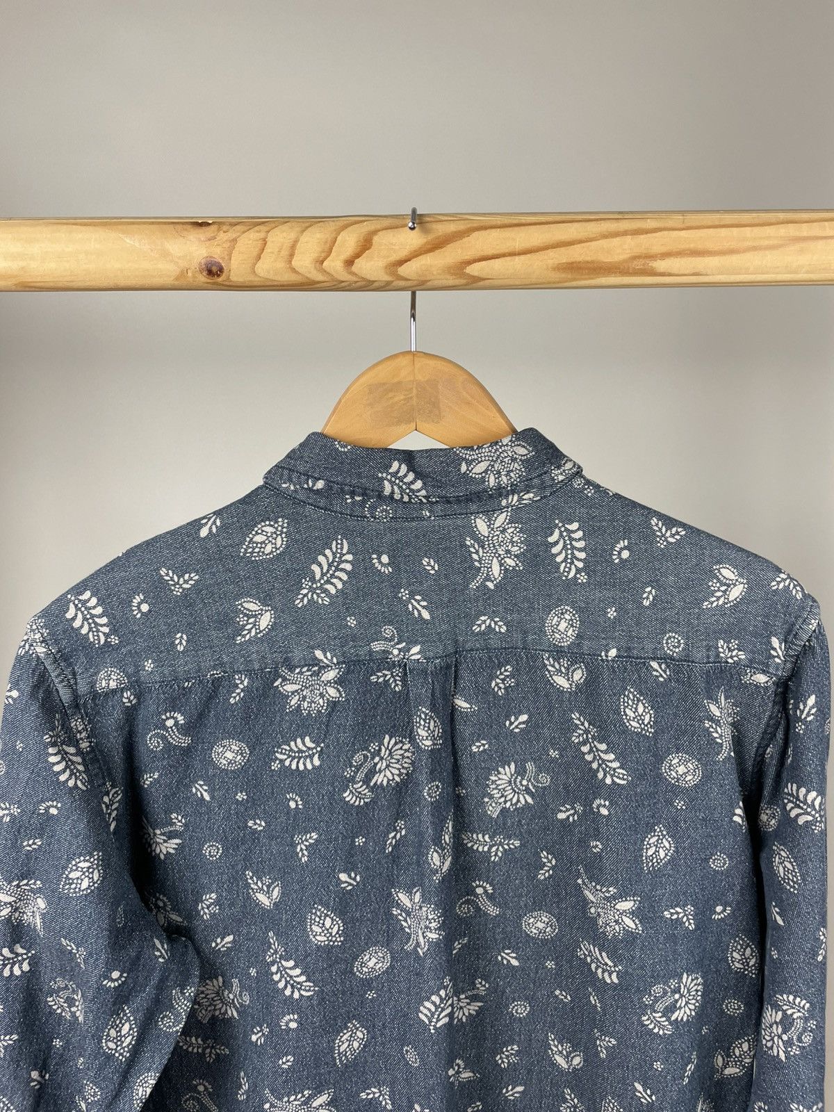 Obey × Vintage Obey propaganda denim bandanna shirt size xl Size US XL / EU 56 / 4 - 6 Thumbnail