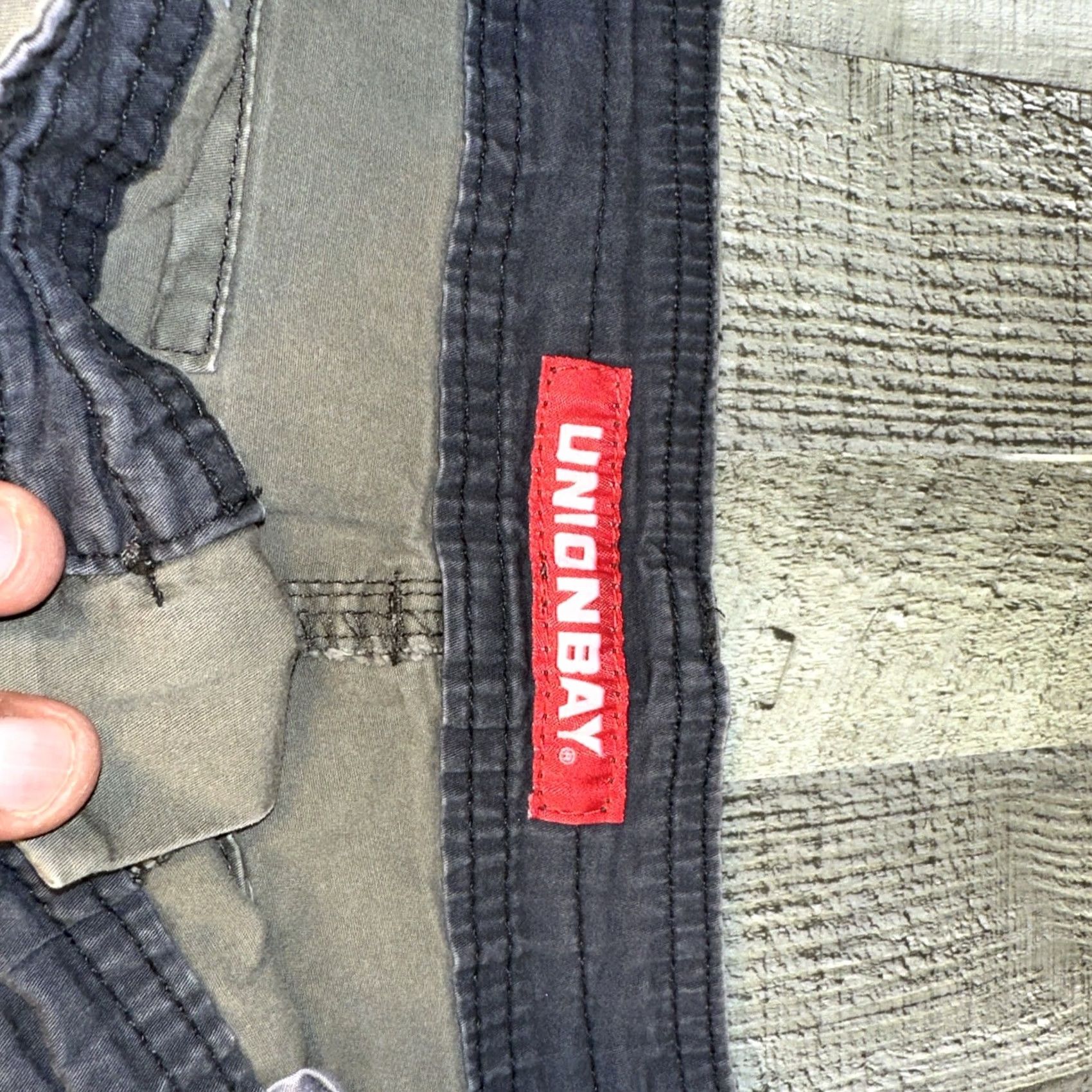 Union LA VINTAGE Men’s Union Bay cargo shorts baggy Brown 38 Cargo Men Regular Size 38 Size US 38 / EU 54 - 2 Thumbnail