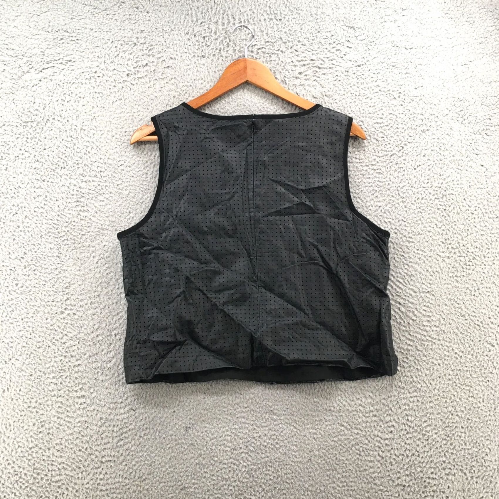 Banana Republic Banana Republic Tank Top Womens XL Black Mech Back Zip Sleeveless Round Neck Size XL / US 12-14 / IT 48-50 - 7 Thumbnail
