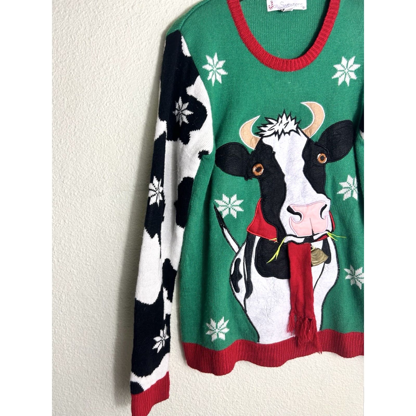 Vintage Jolly Sweaters Mens Medium Green Ugly Christmas Sweater Cow Cowbell Pullover Acrylic Size US M / EU 48-50 / 2 - 2 Thumbnail