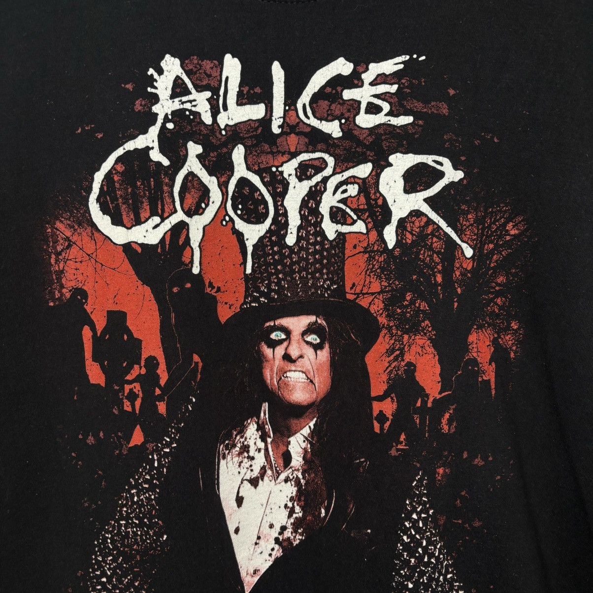 Fruit Of The Loom × Vintage Alice cooper raise the dead black tshirt band t-shirt 2013 Size US XL / EU 56 / 4 - 4 Thumbnail