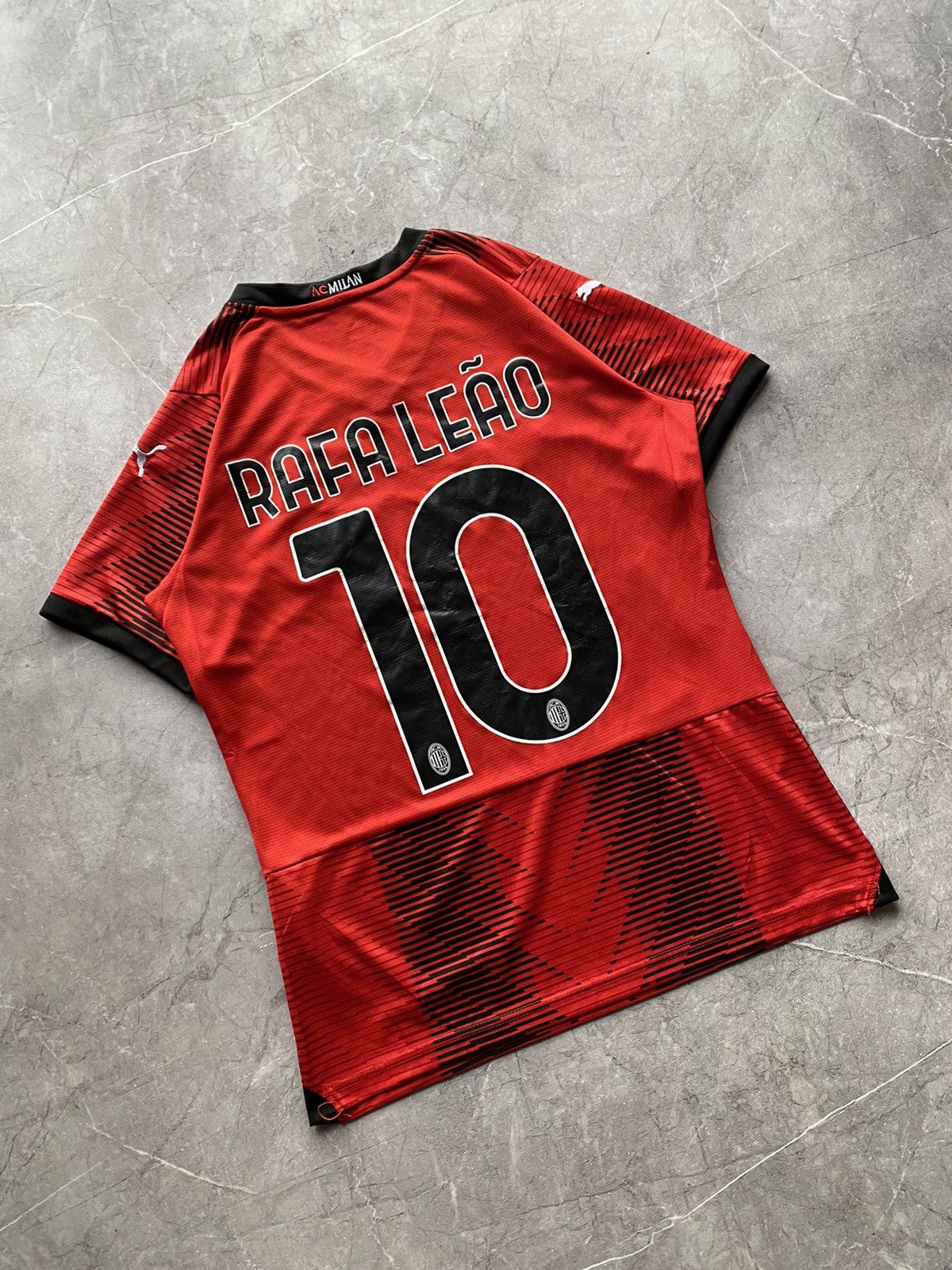 Puma Puma AC Milan 2023/24 # 10 Rafa Leao Home Soccer Jersey Size US S / EU 44-46 / 1 - 3 Thumbnail
