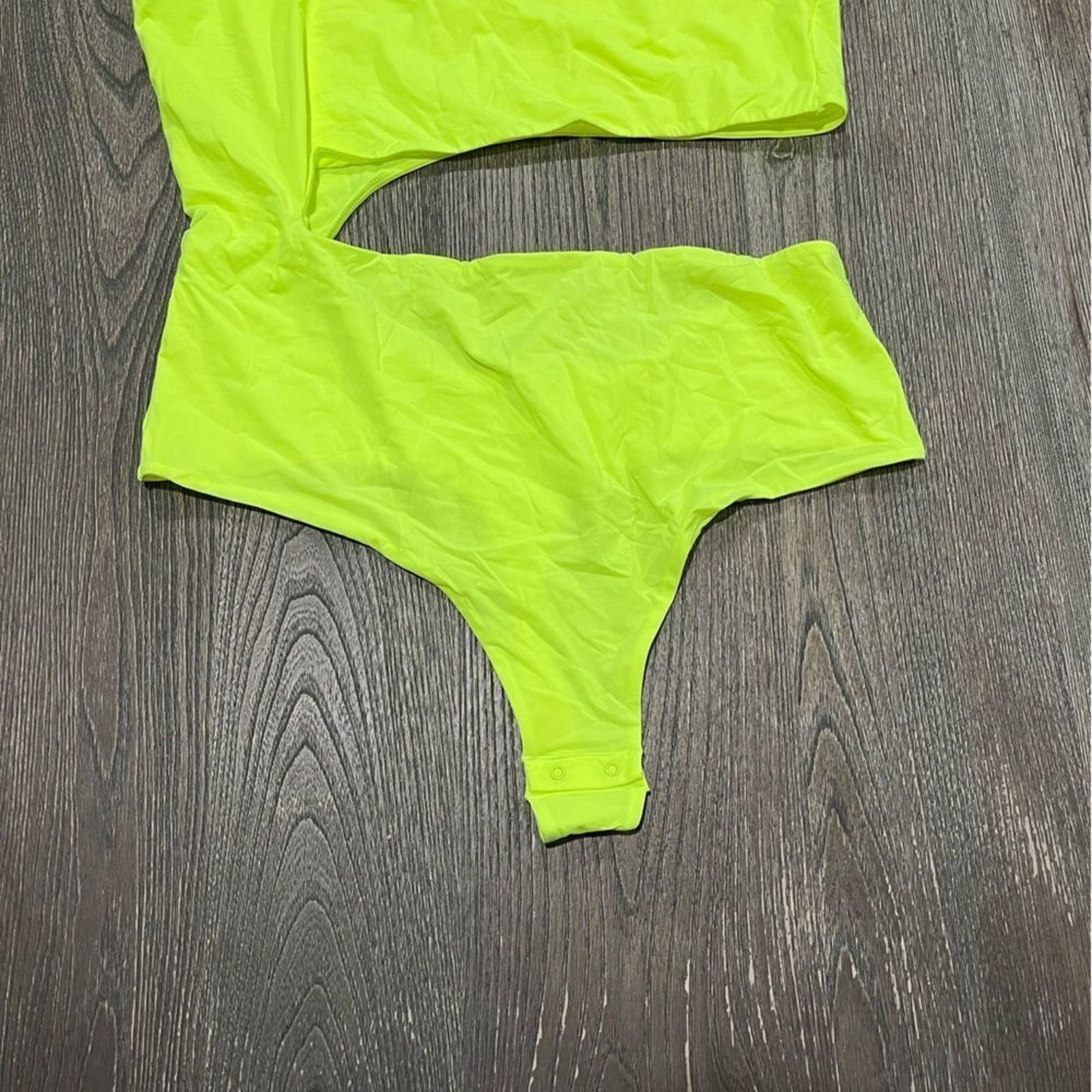 SKIMS NWT Skims Fits Everybody One Shoulder Cut Out Bodysuit 4X Size 4XL / US 24-26 - 2 Thumbnail