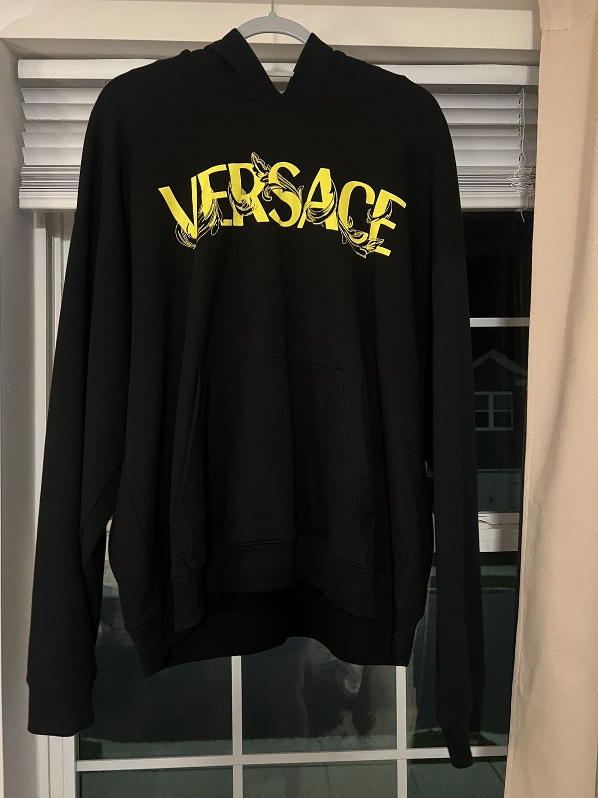 Versace Versace Logo Printed Hoodie Size US XXL / EU 58 / 5 - 2 Thumbnail