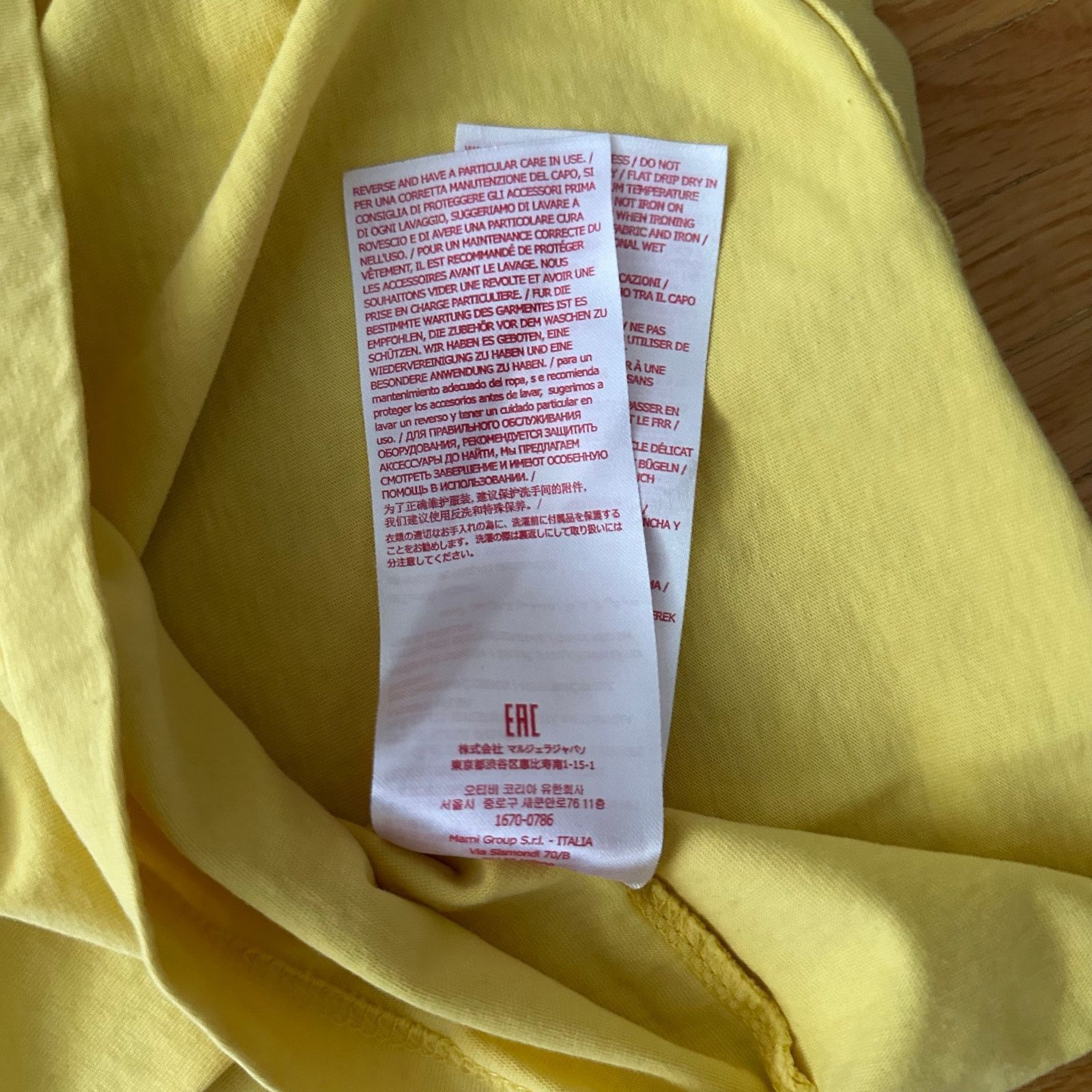 Marni Marni small logo yellow t shirt Size 44 / XL Size XL / US 12-14 / IT 48-50 - 6 Thumbnail