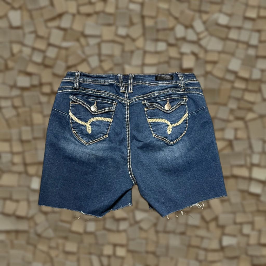 Vintage Royalty Shorts Women Denim Cut Off Pockets Size 12 Blue Size 34" / US 12 / IT 48 - 1 Thumbnail