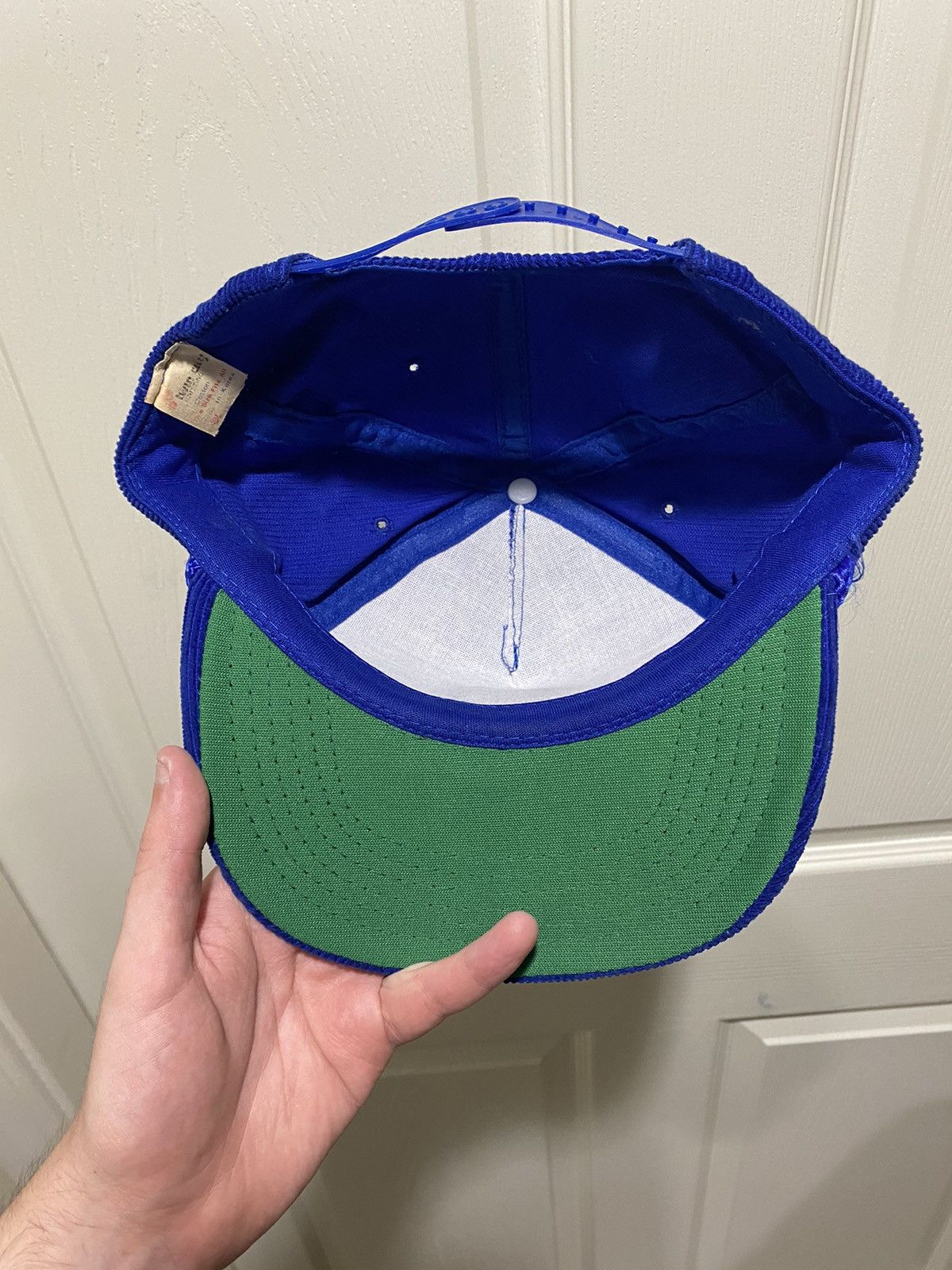 Vintage Vintage 80s Hockey America Corduroy Trucker Hat Snapback Size ONE SIZE - 5 Thumbnail