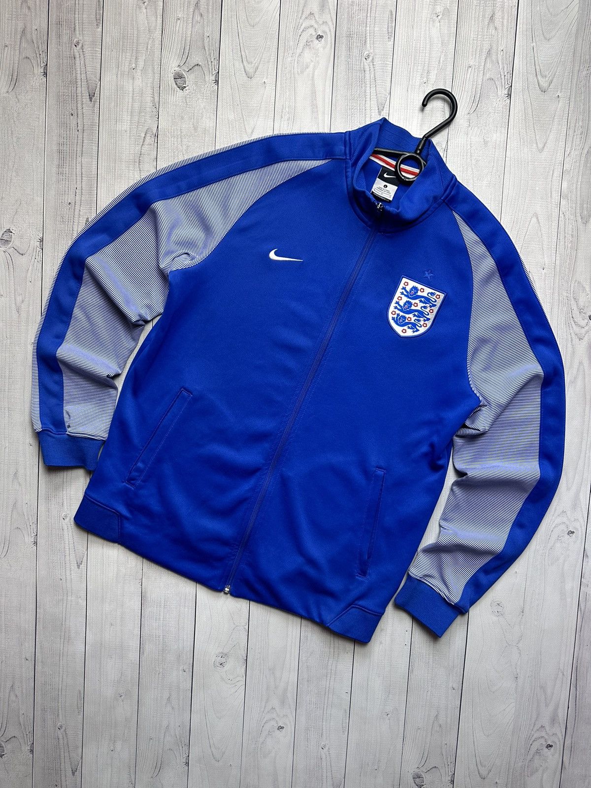 Nike × Vintage Vintage Nike England soccer jacket size L Size US L / EU 52-54 / 3 - 1 Thumbnail