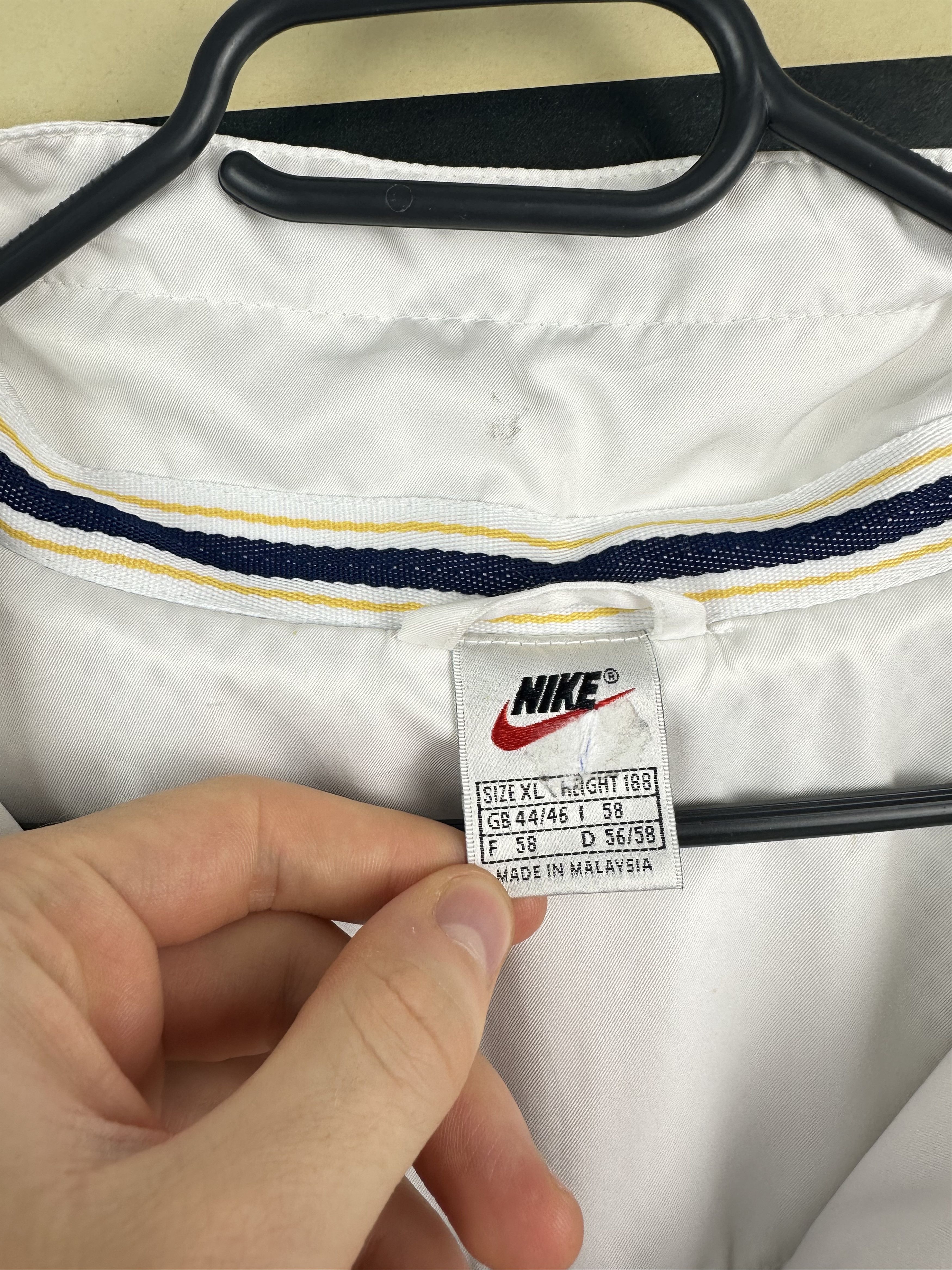 Nike Vintage Nike Court Whire Warm Jacket Rare Sport Y2k Hype Size US XL / EU 56 / 4 - 5 Thumbnail