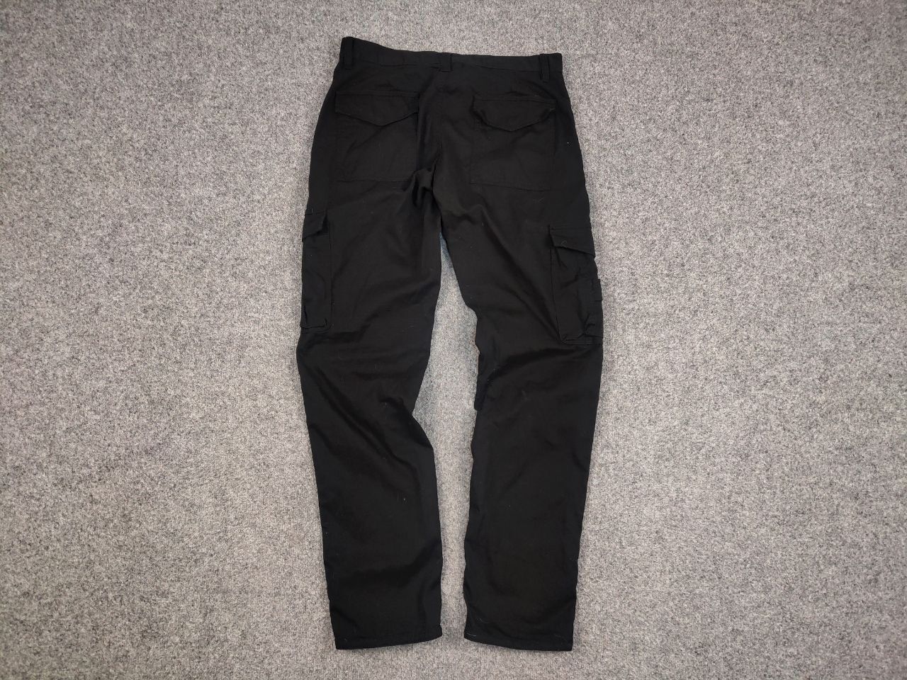 Japanese Brand Vintage 90's Japanese design black multi pocket Cargo Pants Size US 34 / EU 50 - 15 Thumbnail
