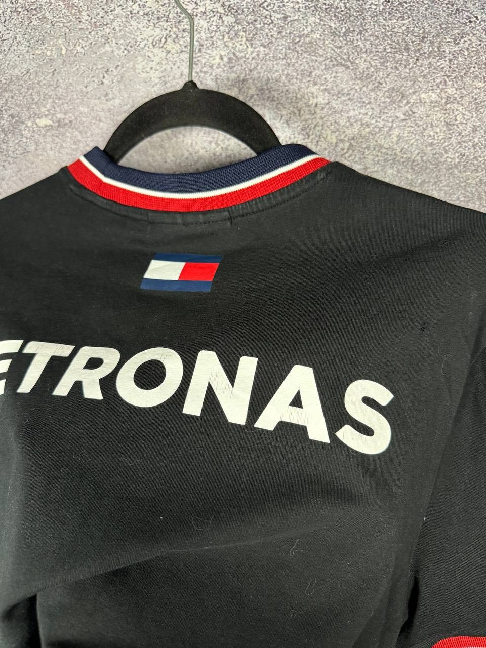 Mercedes-Benz Mercedes F1 Petronas Team 2022 Formula 1 Jersey Size US M / EU 48-50 / 2 - 13 Thumbnail