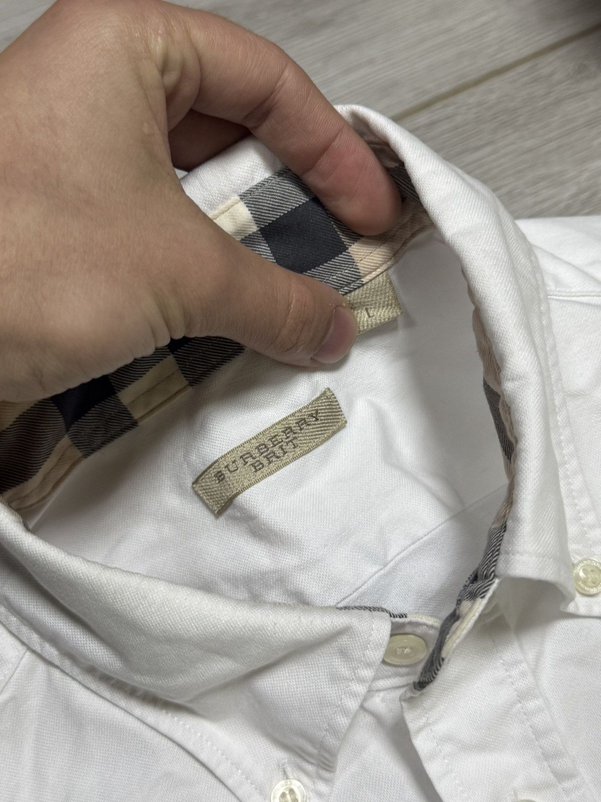 Burberry Burberry shirt buttons nova check overshot Size US L / EU 52-54 / 3 - 6 Thumbnail