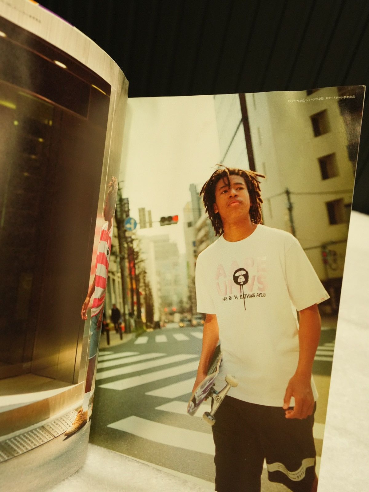 Bape Bape E-MOOK 2018 Summer Collection Magazine Size ONE SIZE - 10 Thumbnail