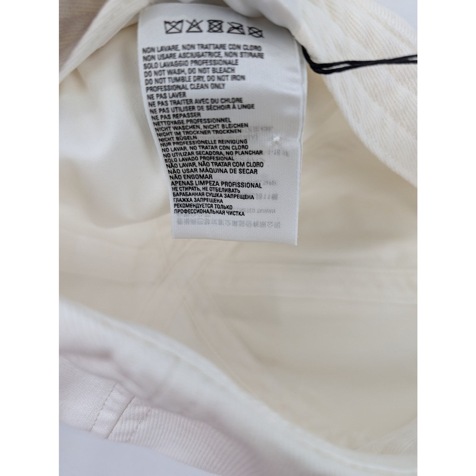 Balenciaga o1rshd1 Size: L / Hat Glow in Dark Cap / Hat in White/Black Size ONE SIZE - 13 Thumbnail