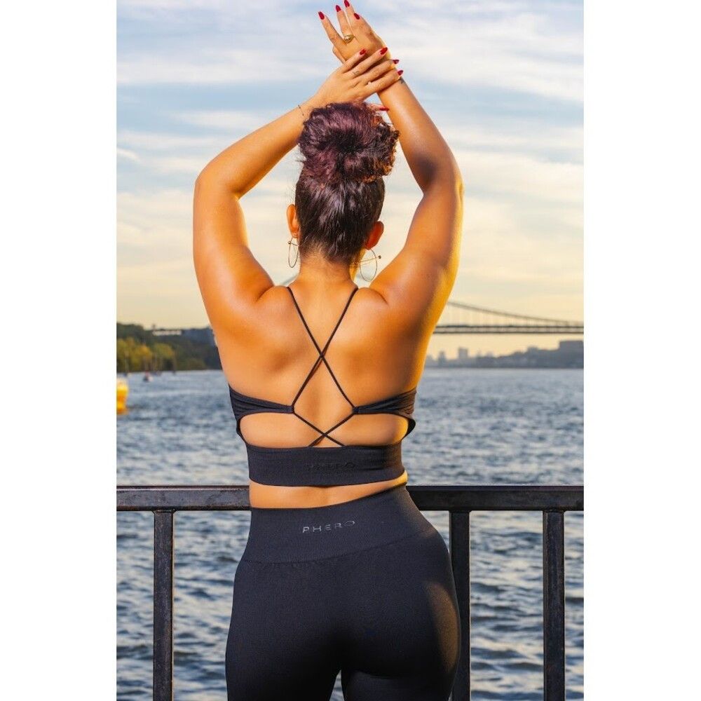 Other Black Strappy Sports Bra Crop Top Open Back Athleisure Yoga Size S / US 4 / IT 40 - 1 Thumbnail