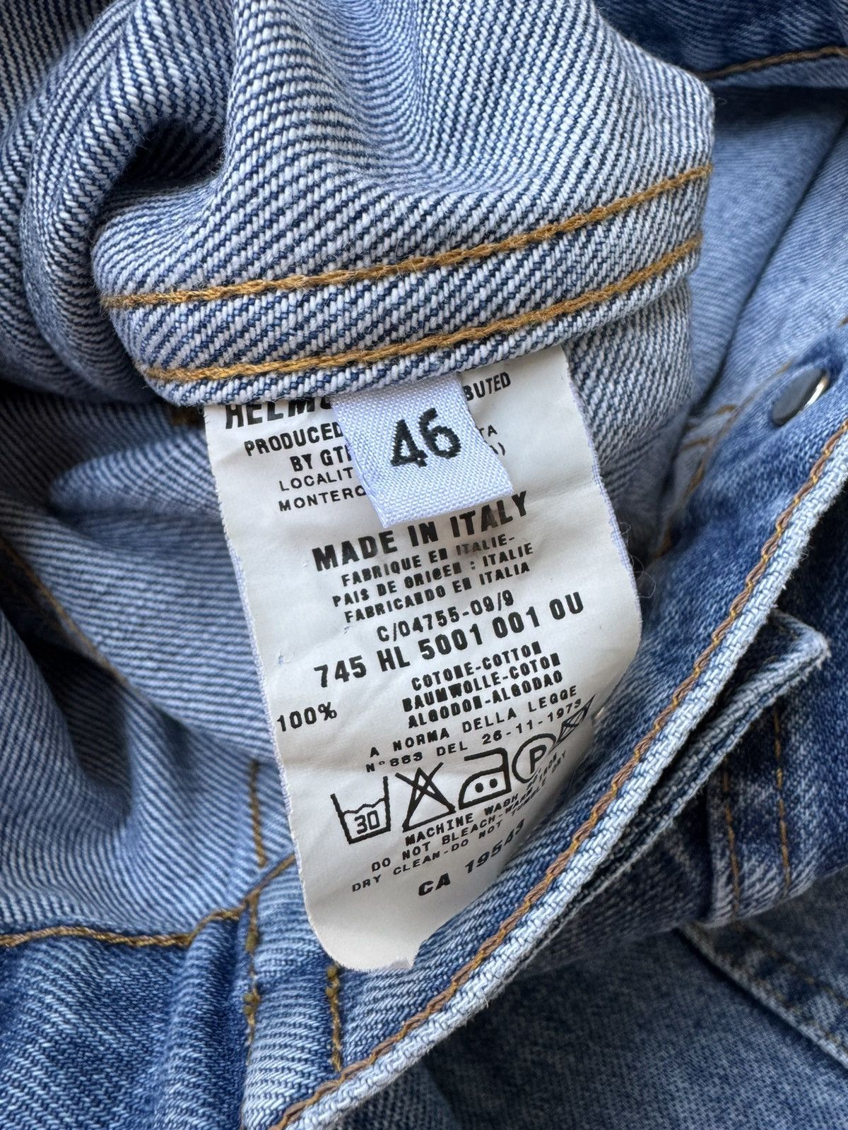Helmut Lang Helmut Lang 1999 Type III Classic Denim Faded Trucker Jacket Size US S / EU 44-46 / 1 - 10 Thumbnail