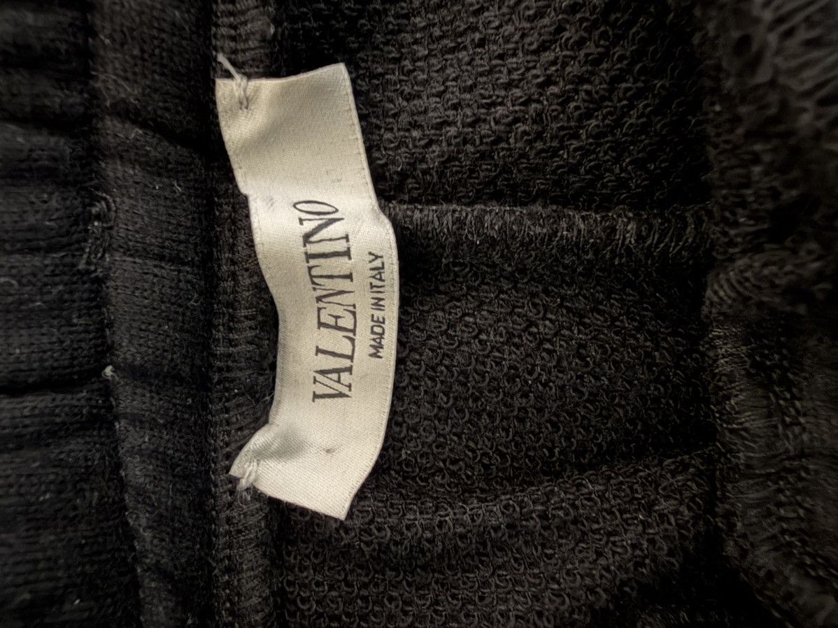Valentino Valentino shorts Size US 32 / EU 48 - 2 Thumbnail