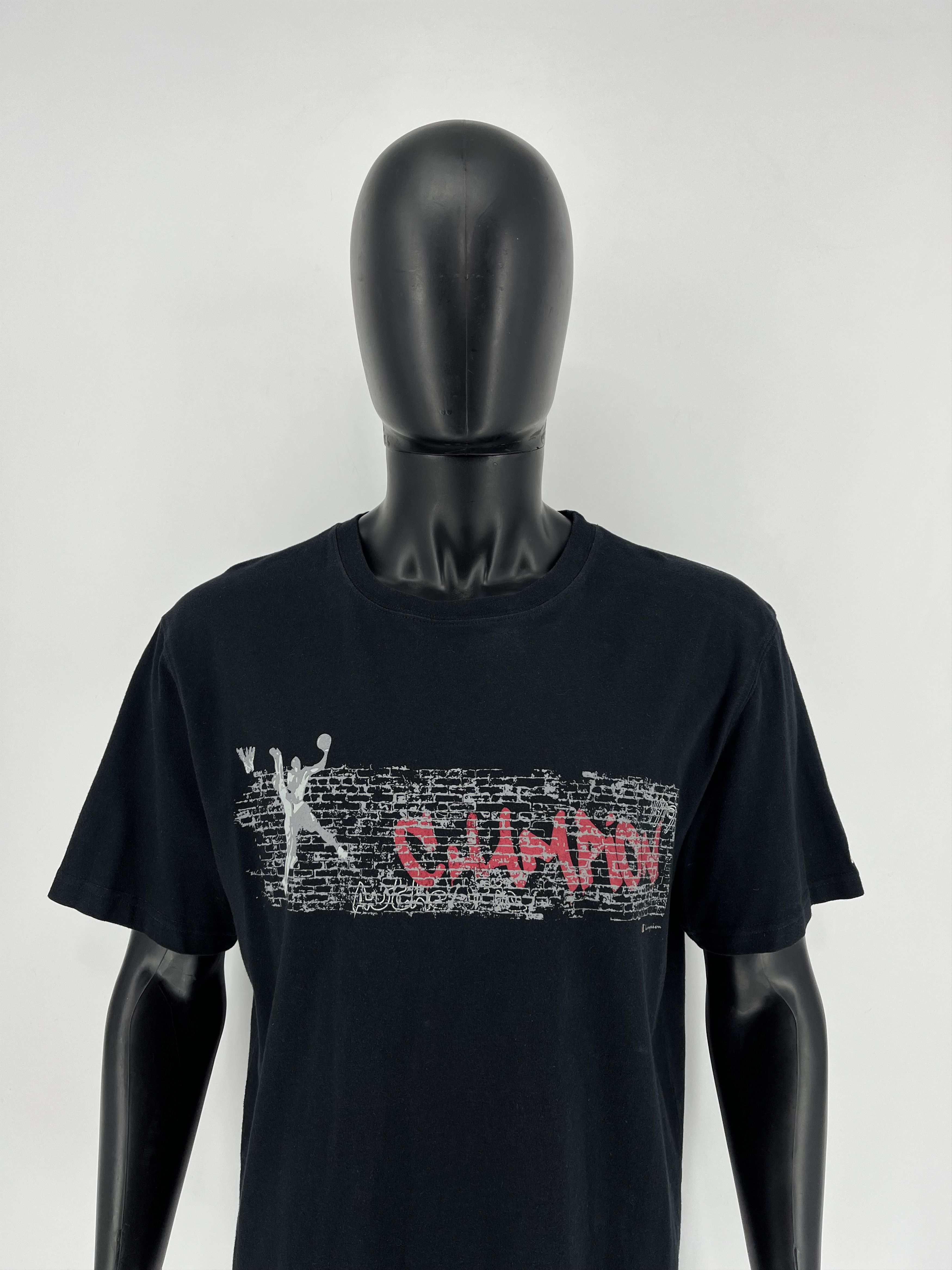 Champion Vintage Y2K Champion Big Logo T-Shirt Streetwear Style Size US XL / EU 56 / 4 - 1 Thumbnail