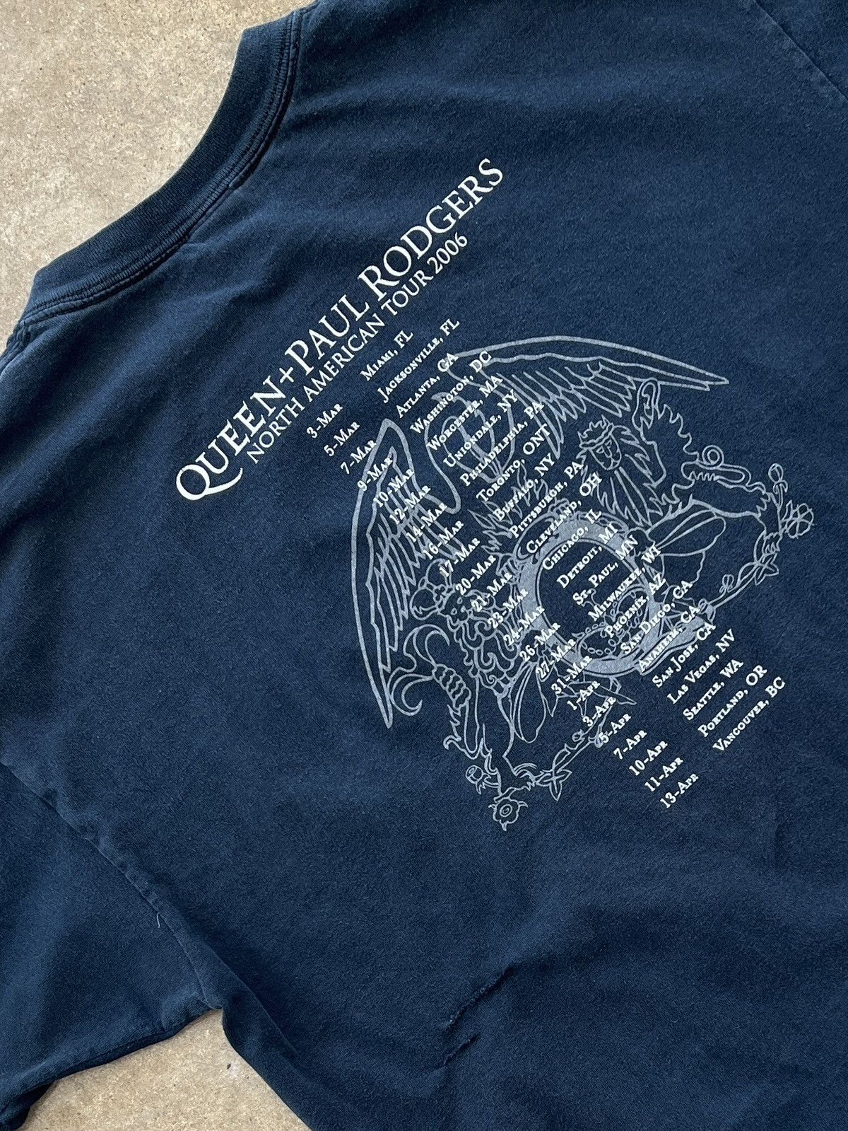 Band Tees Vintage 2006 Queen Paul Rodgers North American Tour Band XL Size US XL / EU 56 / 4 - 4 Thumbnail