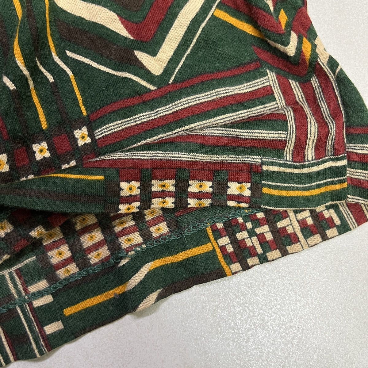 Designer × Vintage Vintage Geometric Abstract Wide Collar Button Shirt Size US S / EU 44-46 / 1 - 4 Thumbnail