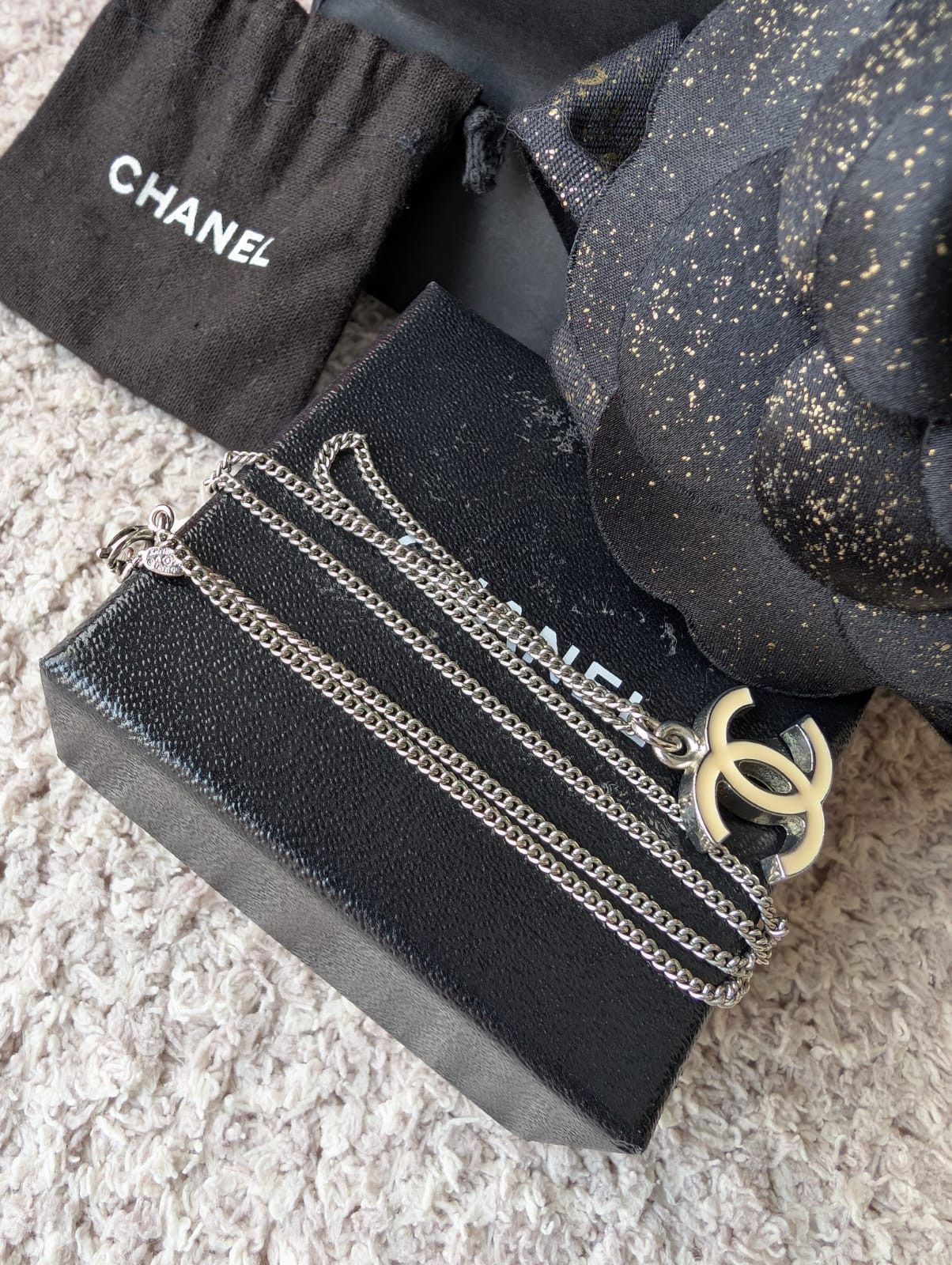 Chanel Chanel CC 05V Logo Ecru Enamel SHW Vintage necklace box Size ONE SIZE - 5 Thumbnail