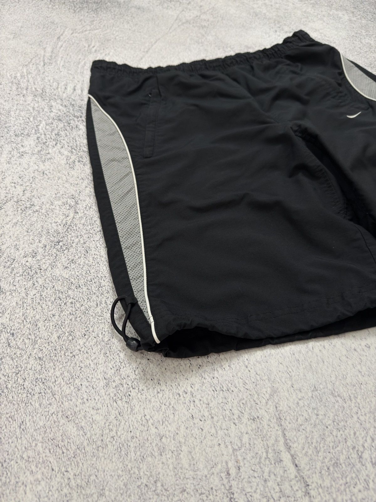Nike × Vintage Vintage Nike shorts streetwear swoosh casual y2k size L Size US 34 / EU 50 - 3 Thumbnail