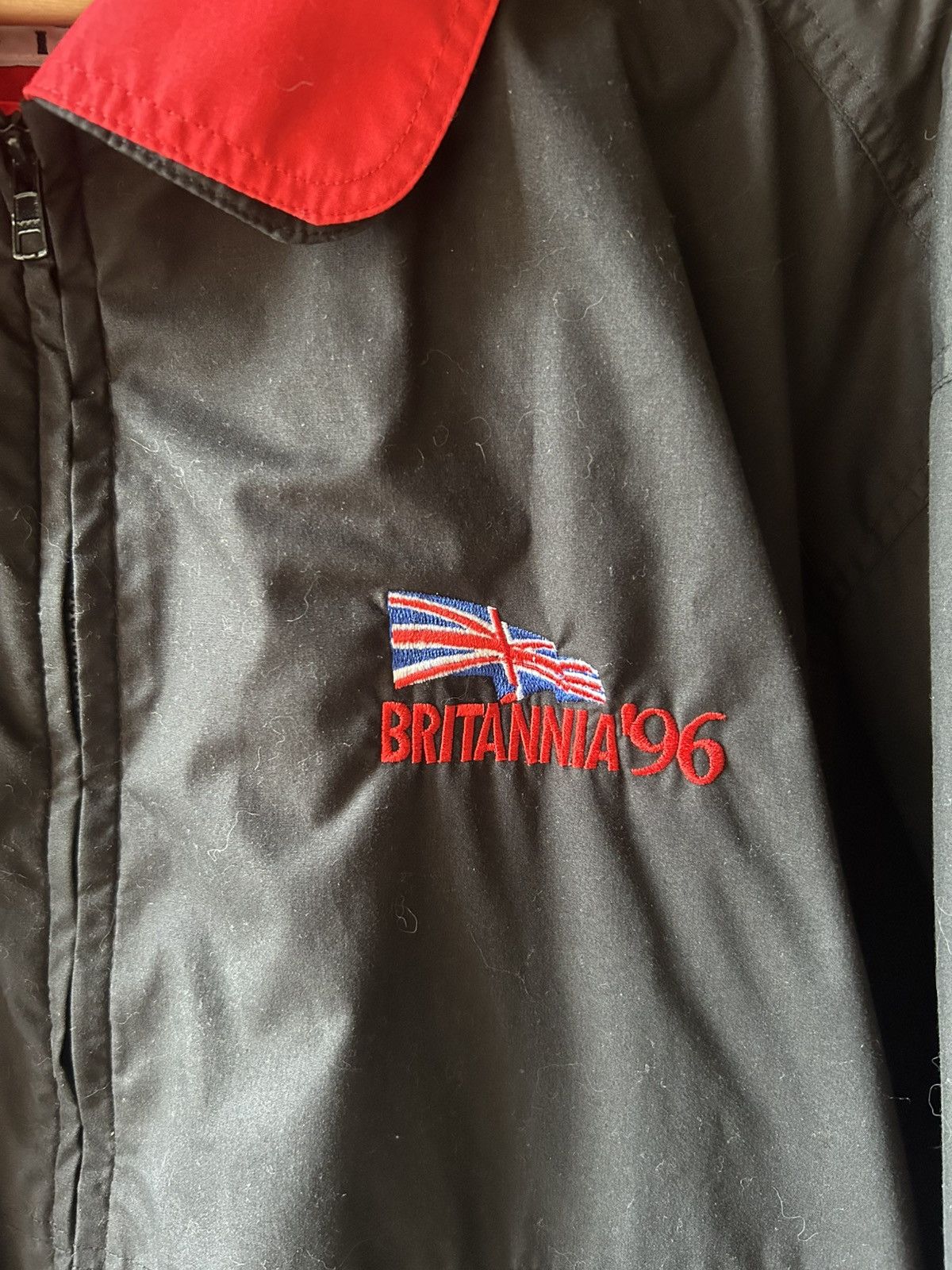 Other Vintage 1996 United Kingdom Britain Black And Red Jacket Size US XL / EU 56 / 4 - 2 Thumbnail